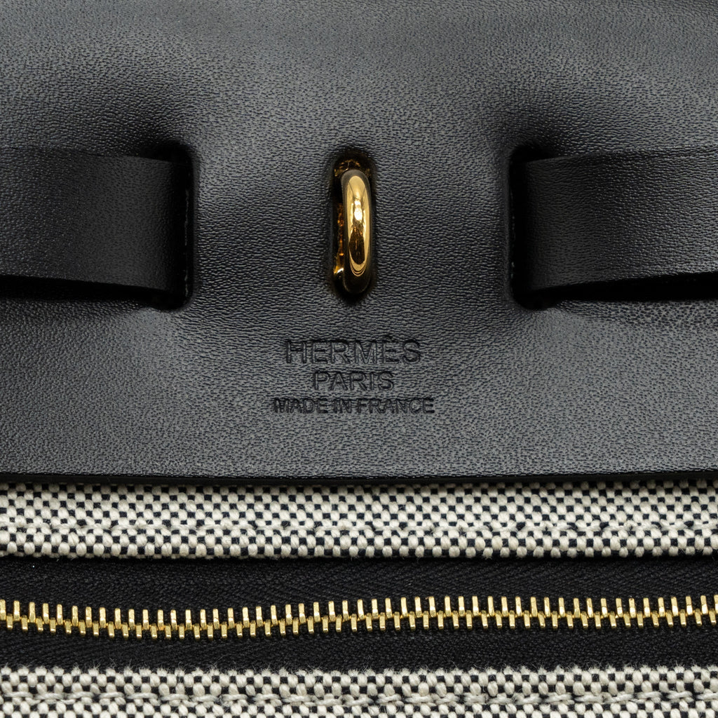 hermes-herbag-31-zip-bag-toile-h-plume-canvas-hunter-leather-black-ecru-ghw-stamp-u-1