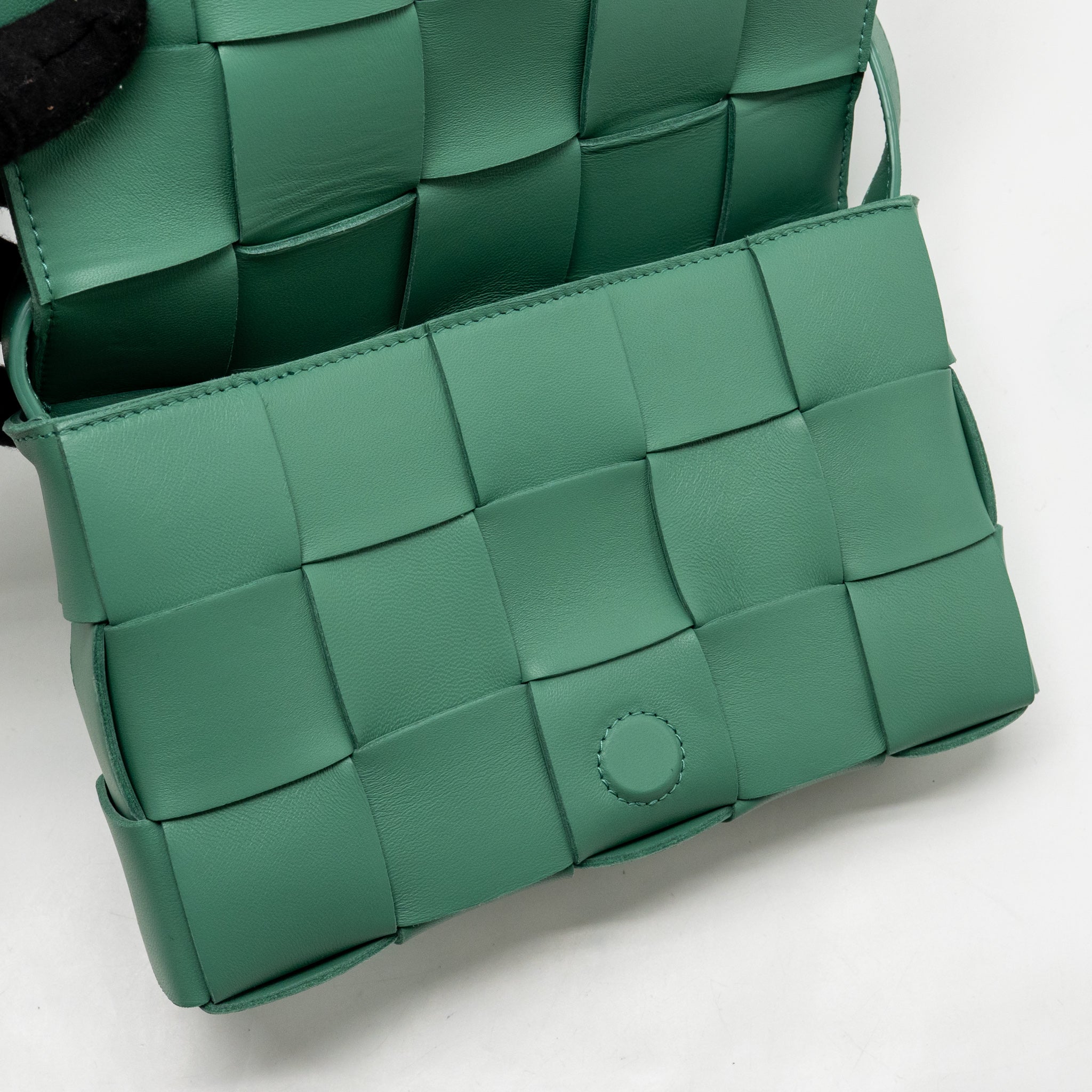 bottega-veneta-green