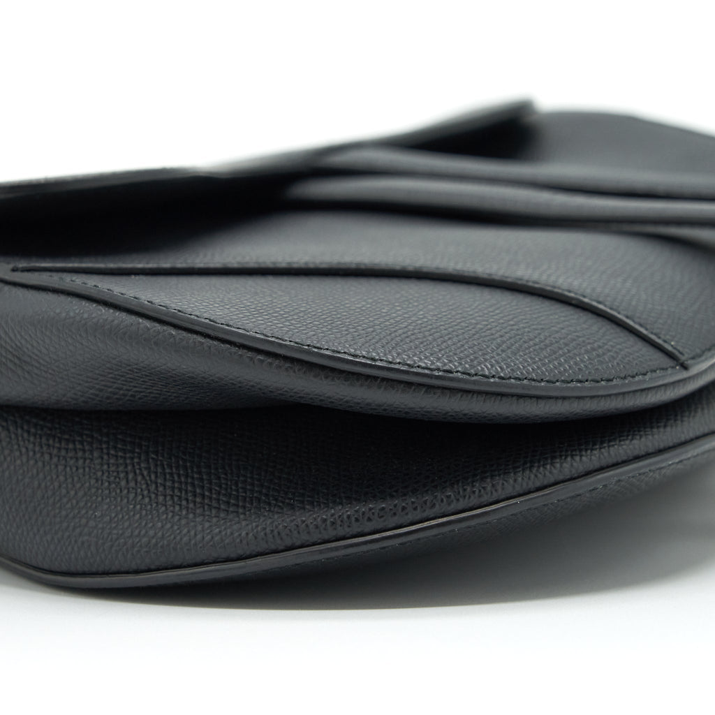 dior-medium-saddle-bag-grained-calfskin-black-ghw
