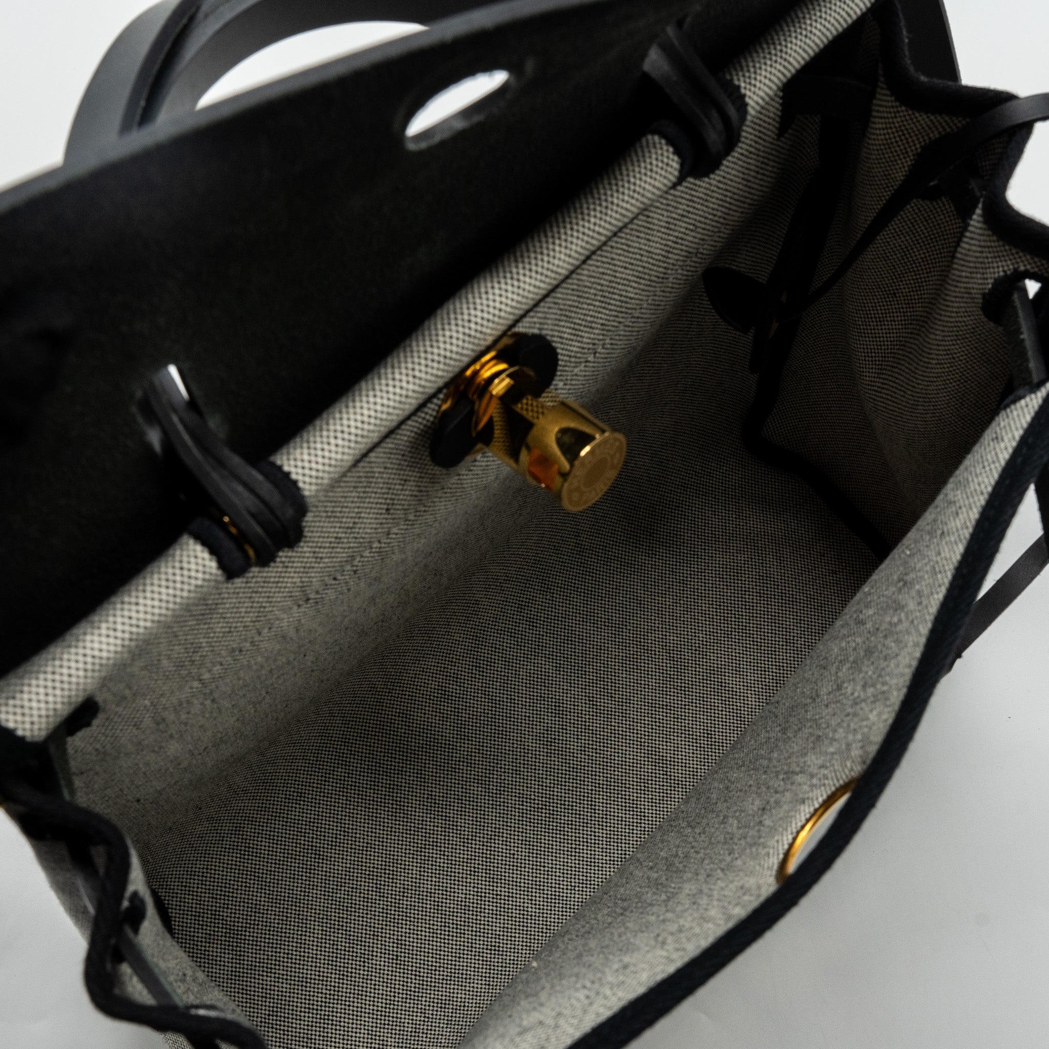 hermes-herbag-31-zip-bag-toile-h-plume-canvas-hunter-leather-black-ecru-ghw-stamp-u-1