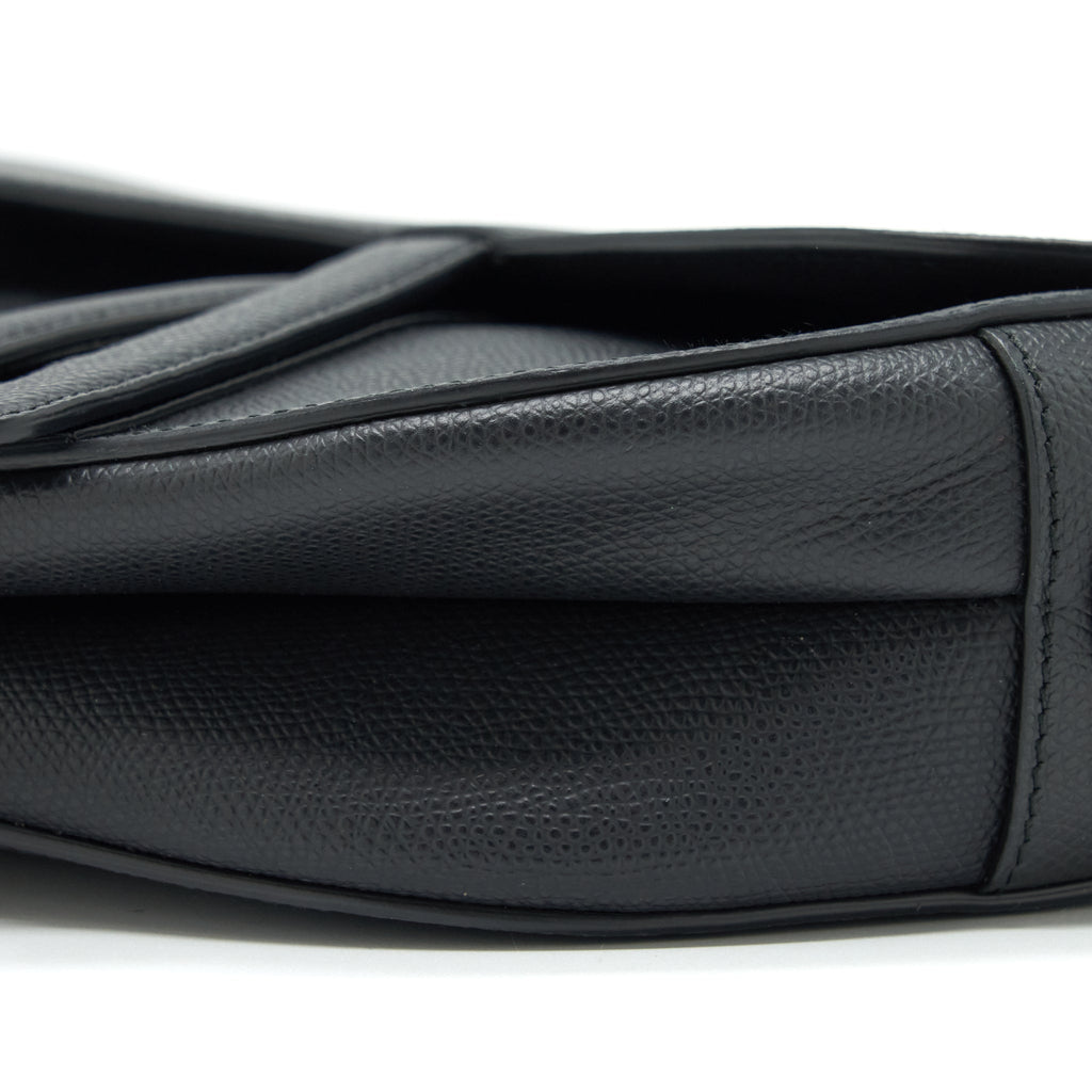 dior-medium-saddle-bag-grained-calfskin-black-ghw