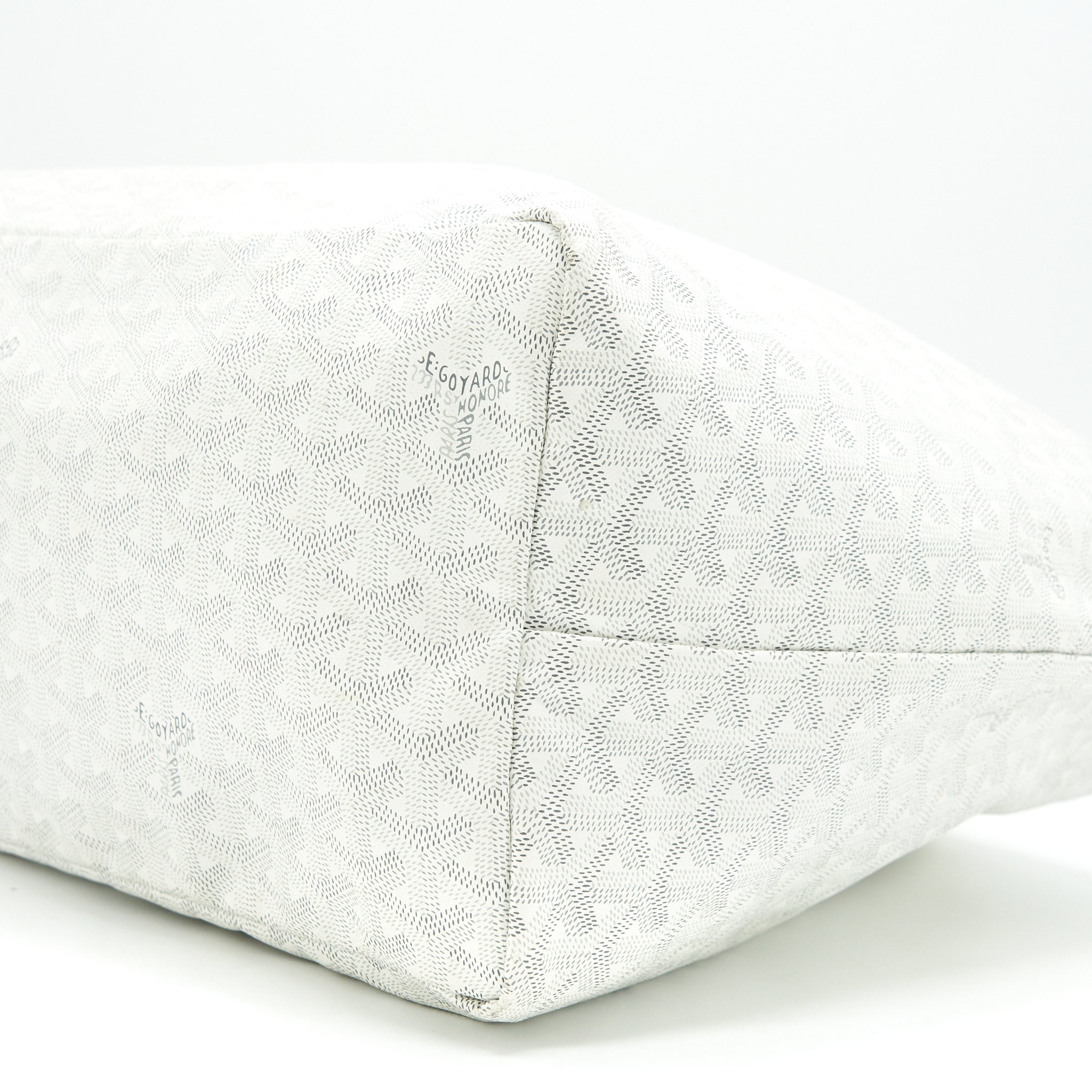 goyard-saint-louis-tote-gm-white