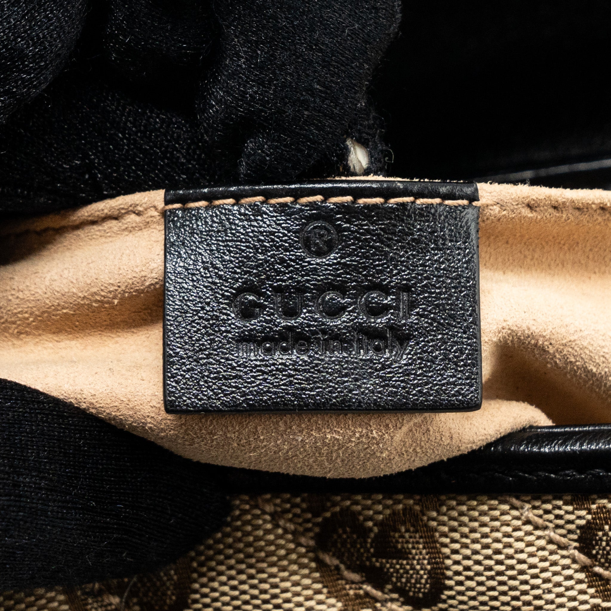 gucci-mini-gg-marmont-bag-gg-canvas-leather-beige-black-ghw