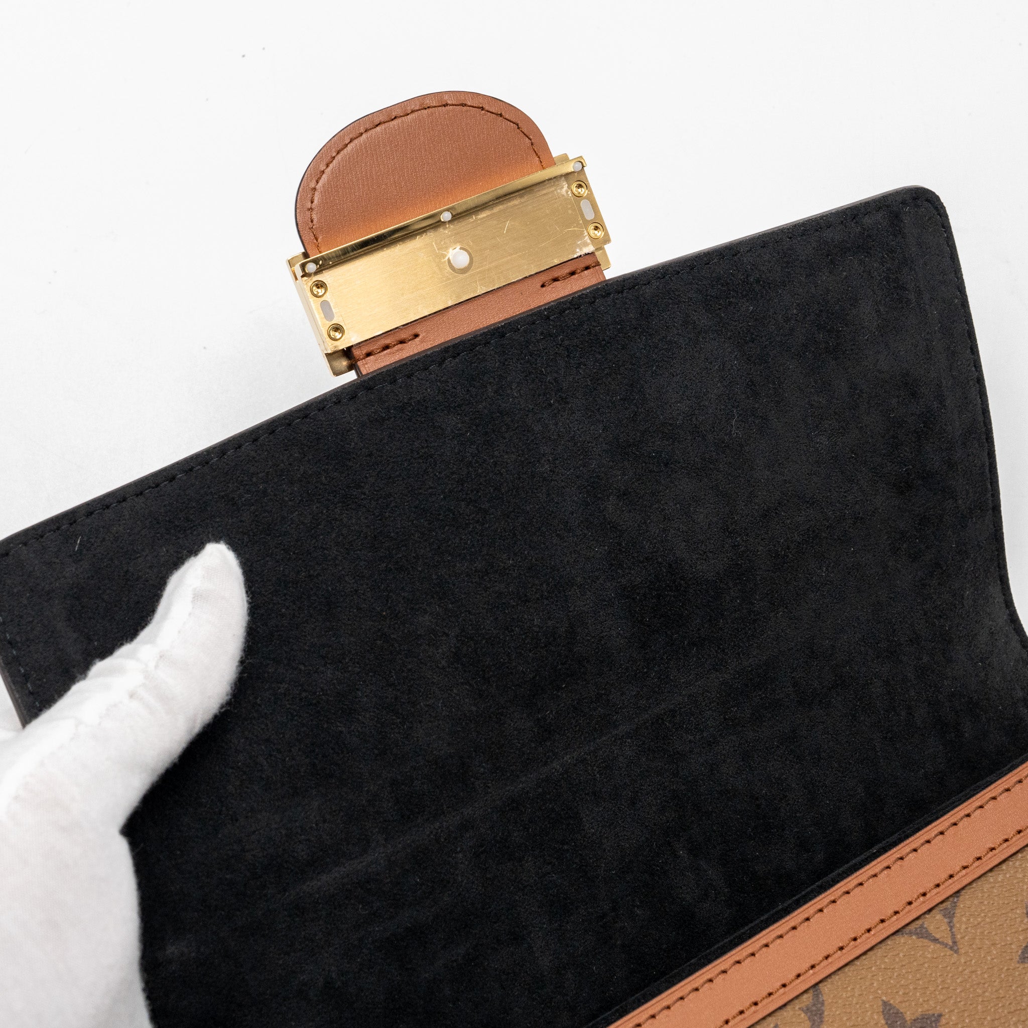 louis-vuitton-dauphine-mm-monogram-canvas-ghw-2