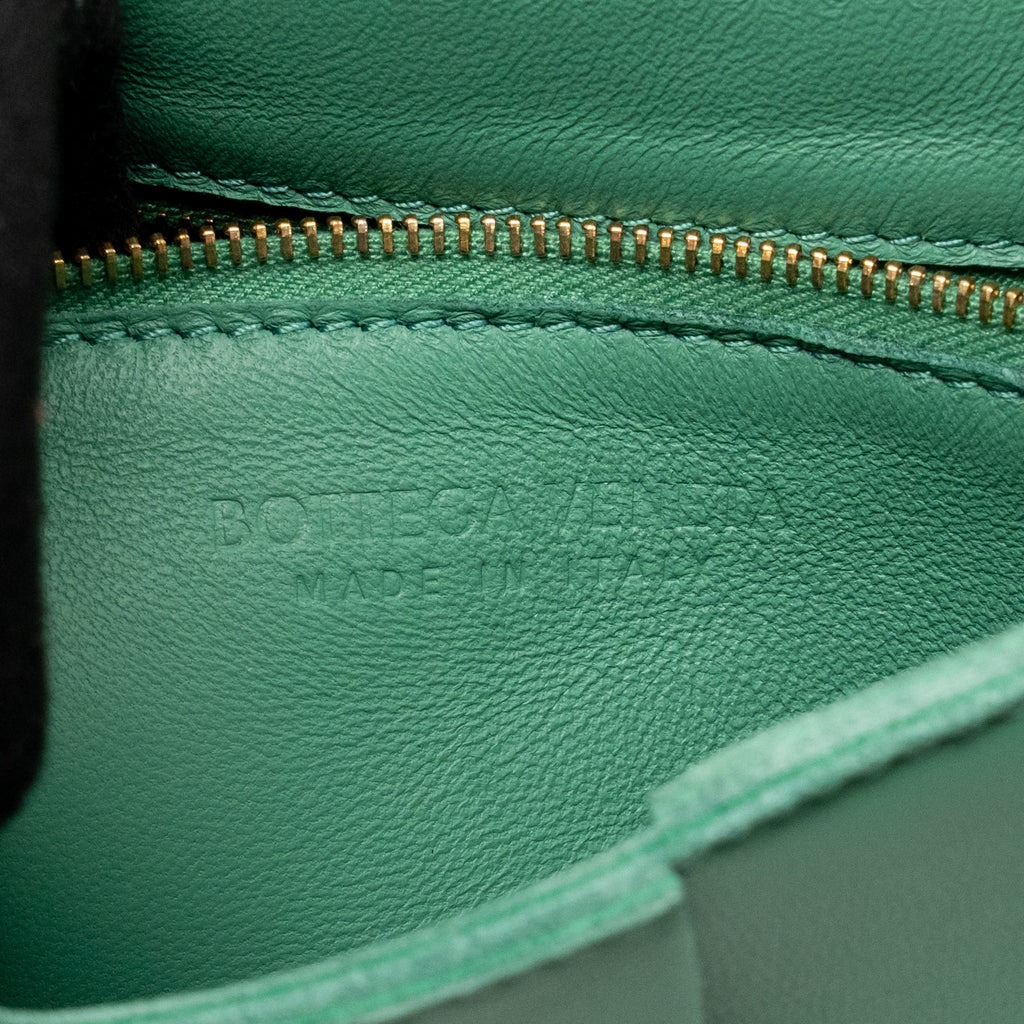 bottega-veneta-green