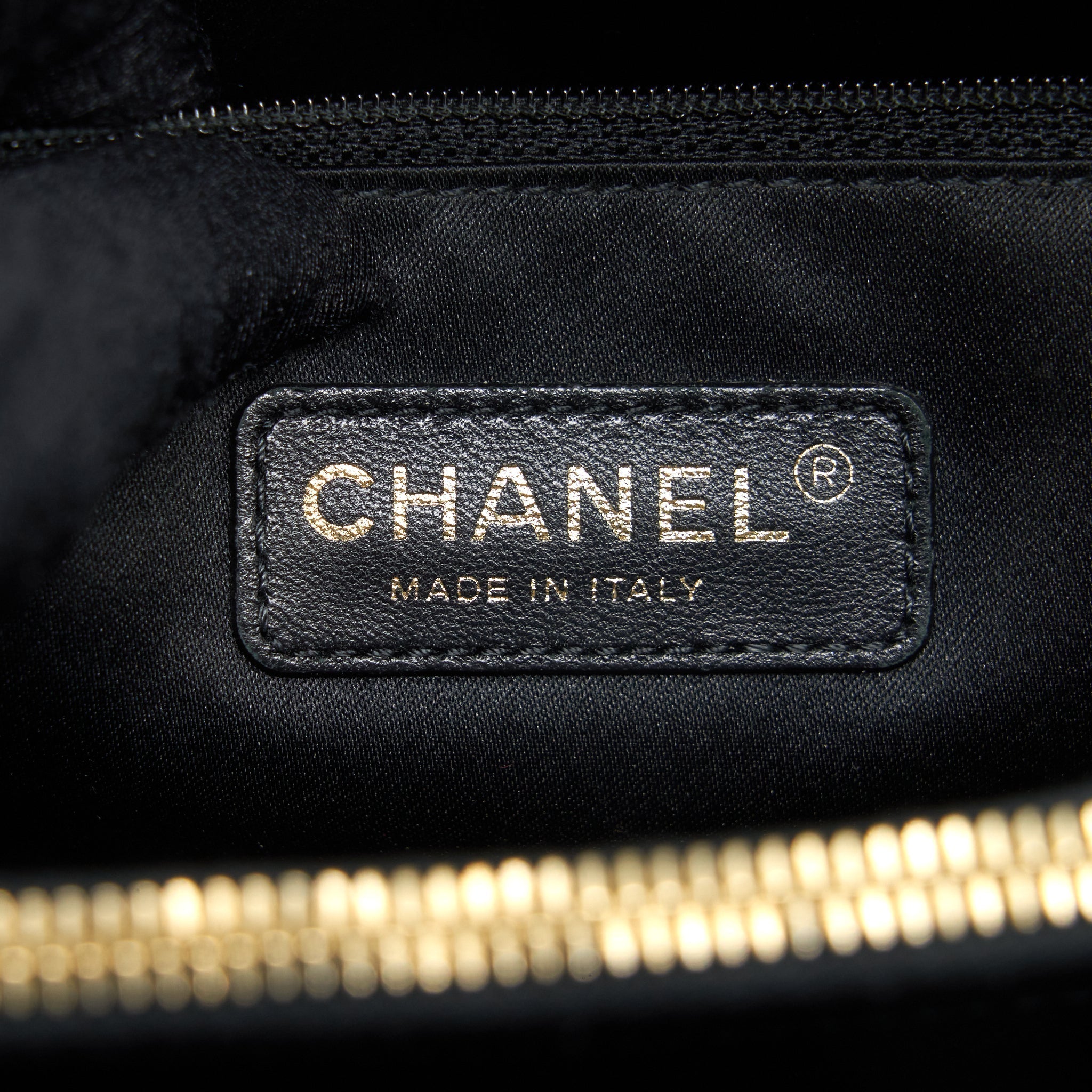chanel-grand-shopping-tote-caviar-black-ghw