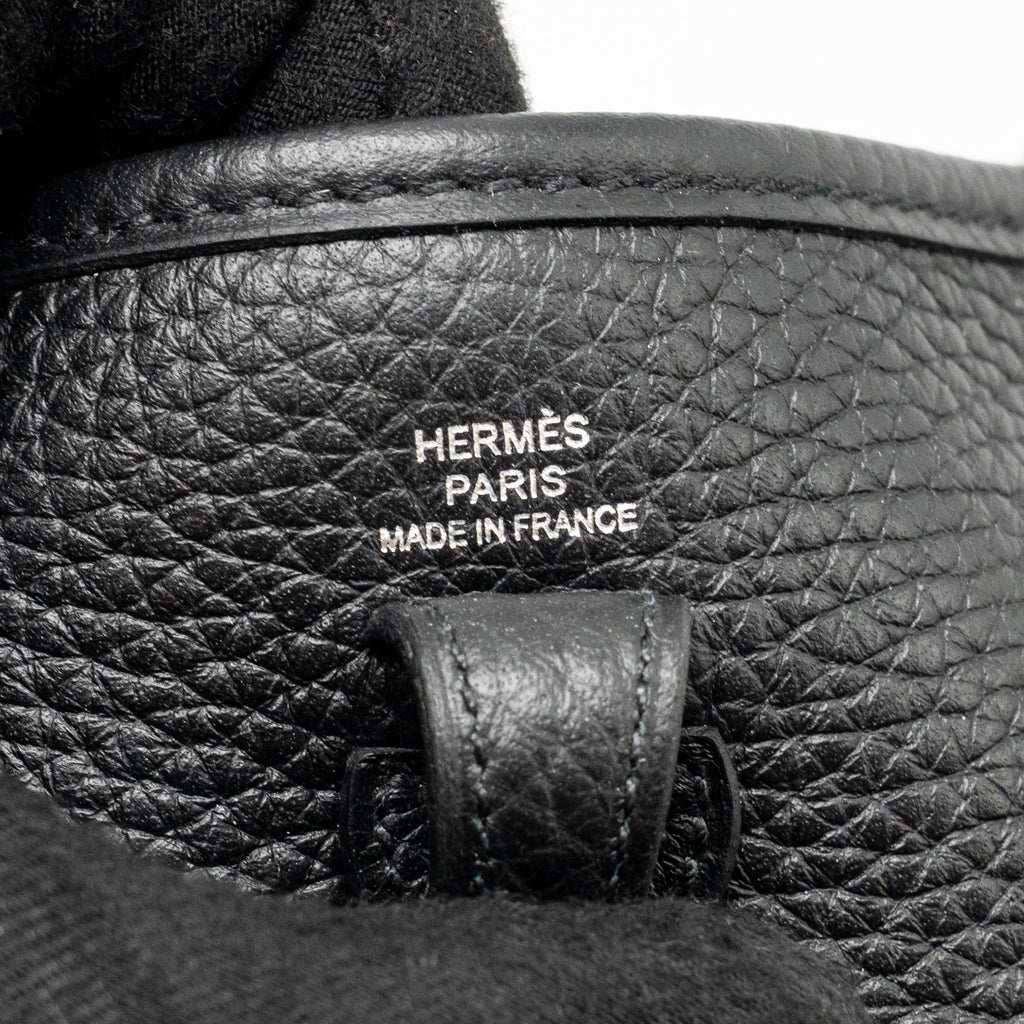 hermes-mini-evelyne-short-clemence-black-gris-misty-shw-stamp-w