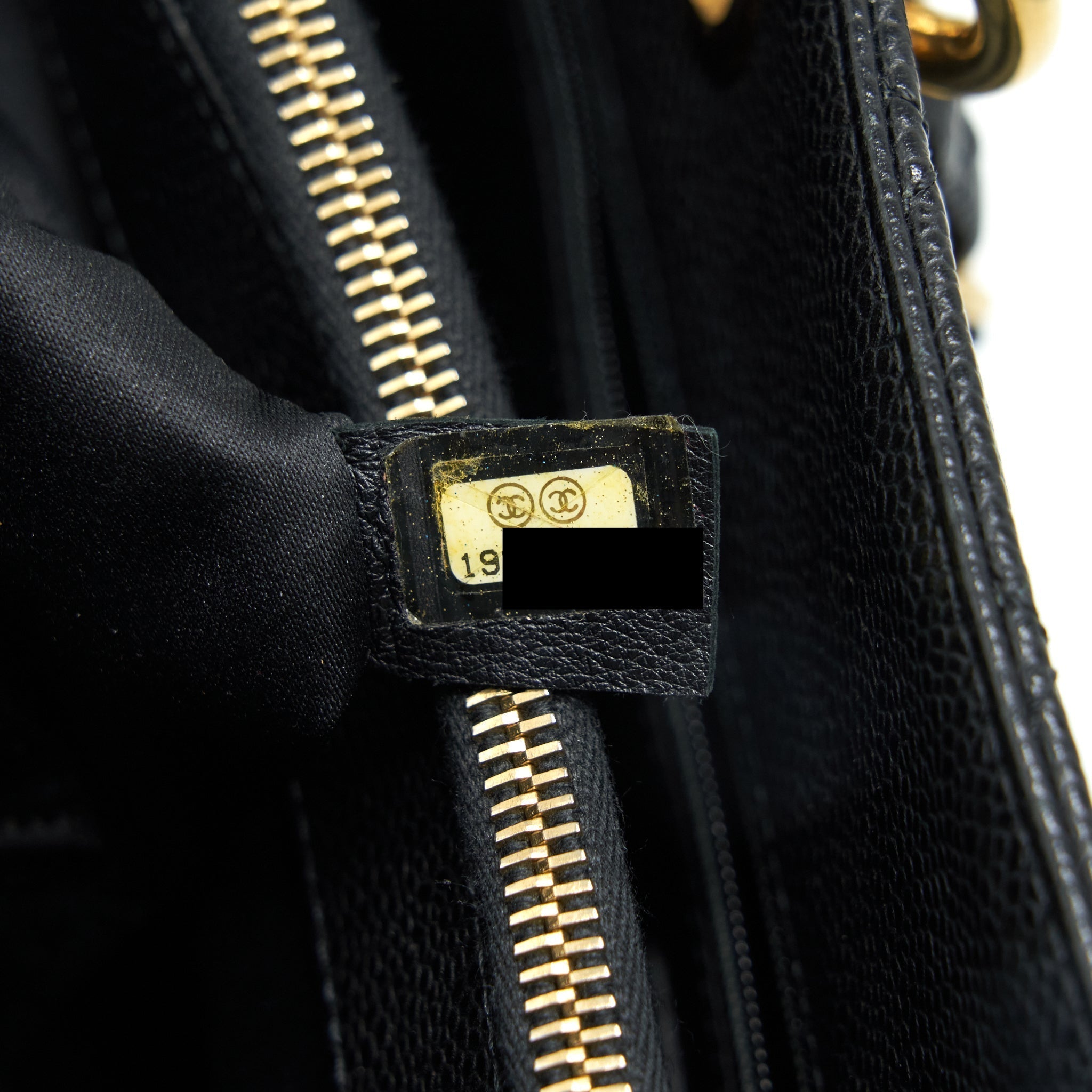 chanel-grand-shopping-tote-caviar-black-ghw