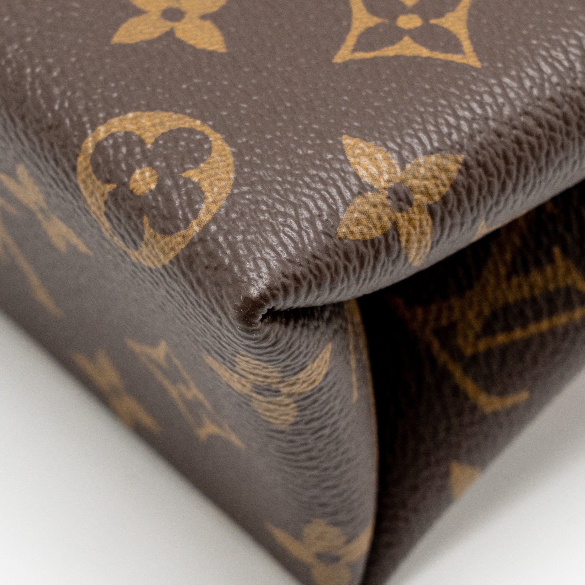 louis-vuitton-locky-bb-monogram-canvas-rose-poudre-ghw