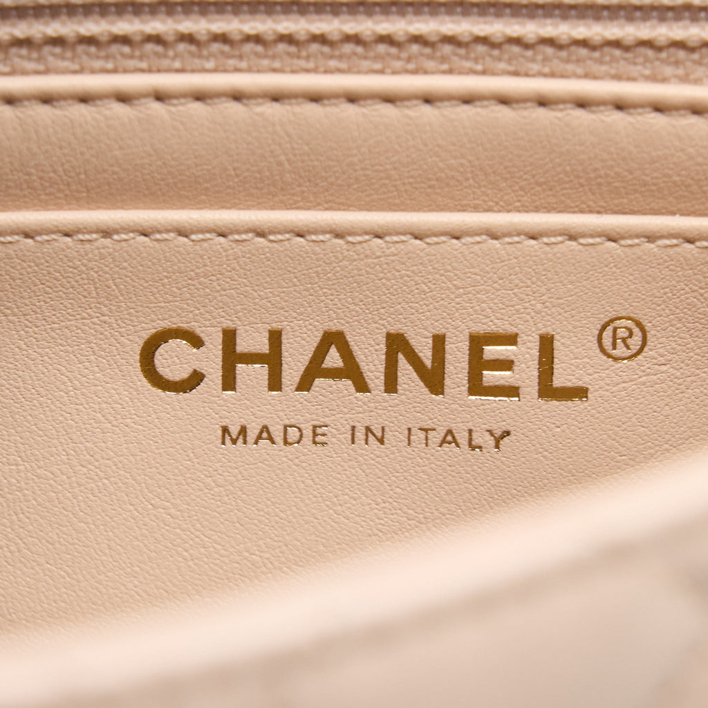 chanel-pearl-crush-mini-square-lambskin-light-beige-brushed-ghwmicrochip-1