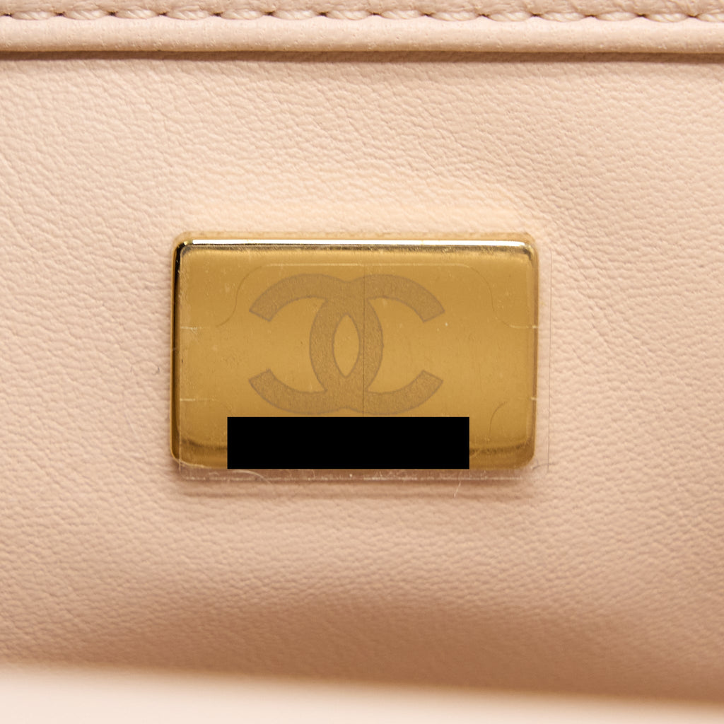 chanel-pearl-crush-mini-square-lambskin-light-beige-brushed-ghwmicrochip-1