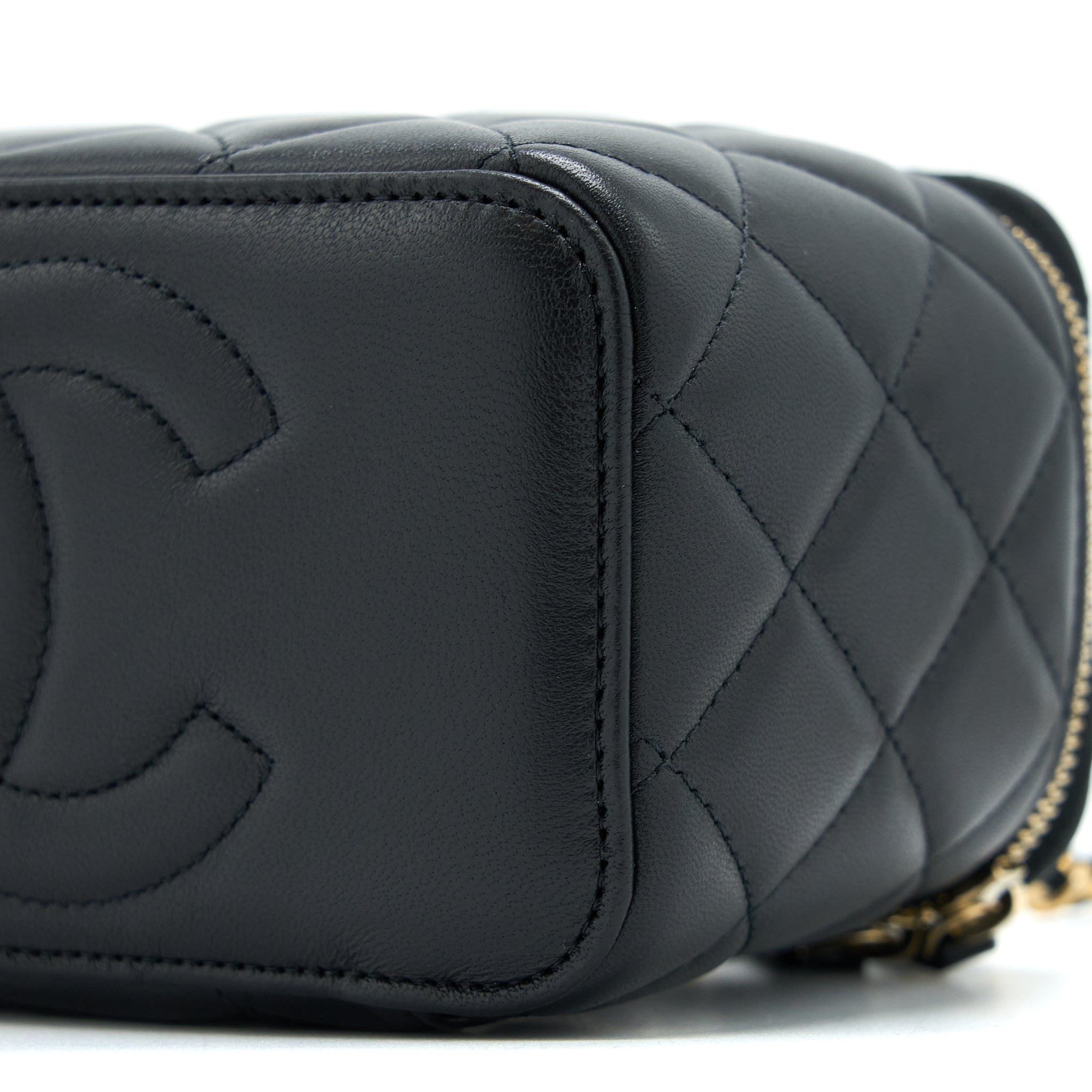 chanel-pearl-crush-long-vanity-lambskin-black-ghw-microchip