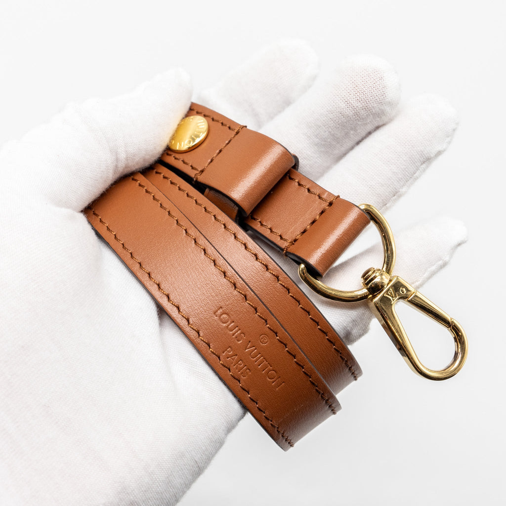 louis-vuitton-dauphine-mm-monogram-canvas-ghw-2