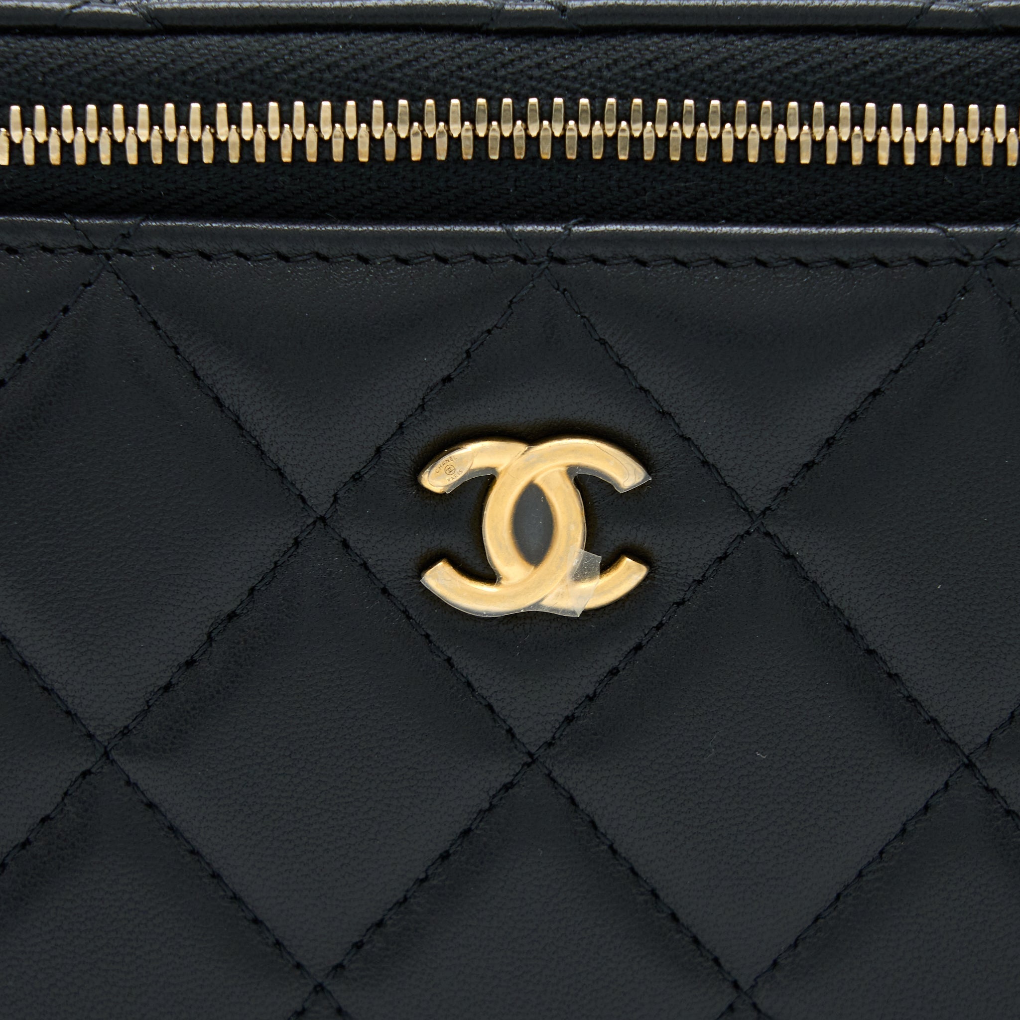 chanel-pearl-crush-long-vanity-lambskin-black-ghw-microchip