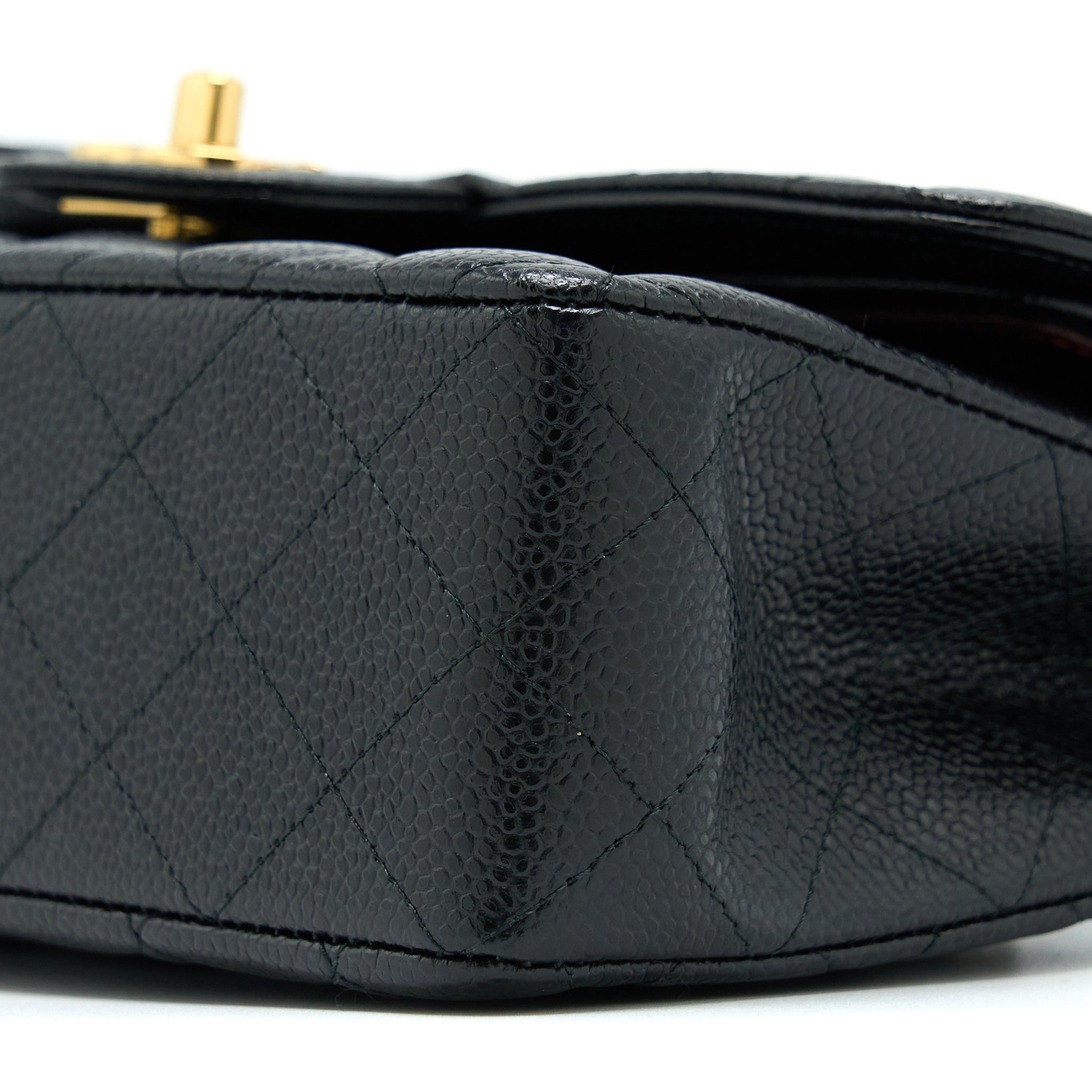 chanel-small-classic-flap-bag-caviar-black-ghwmicrochip