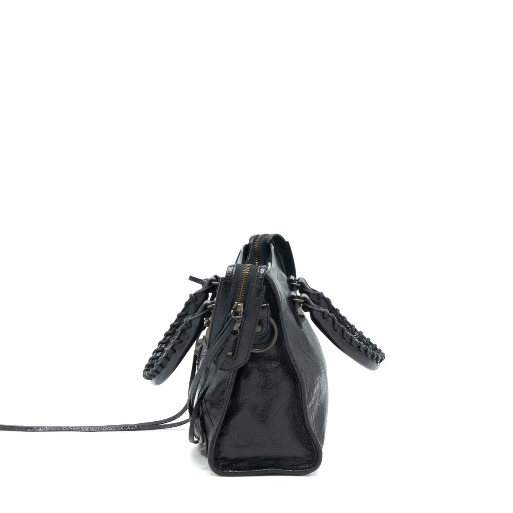 balenciaga-small-classic-city-crossbody-bag-black-with-logo-print-strap