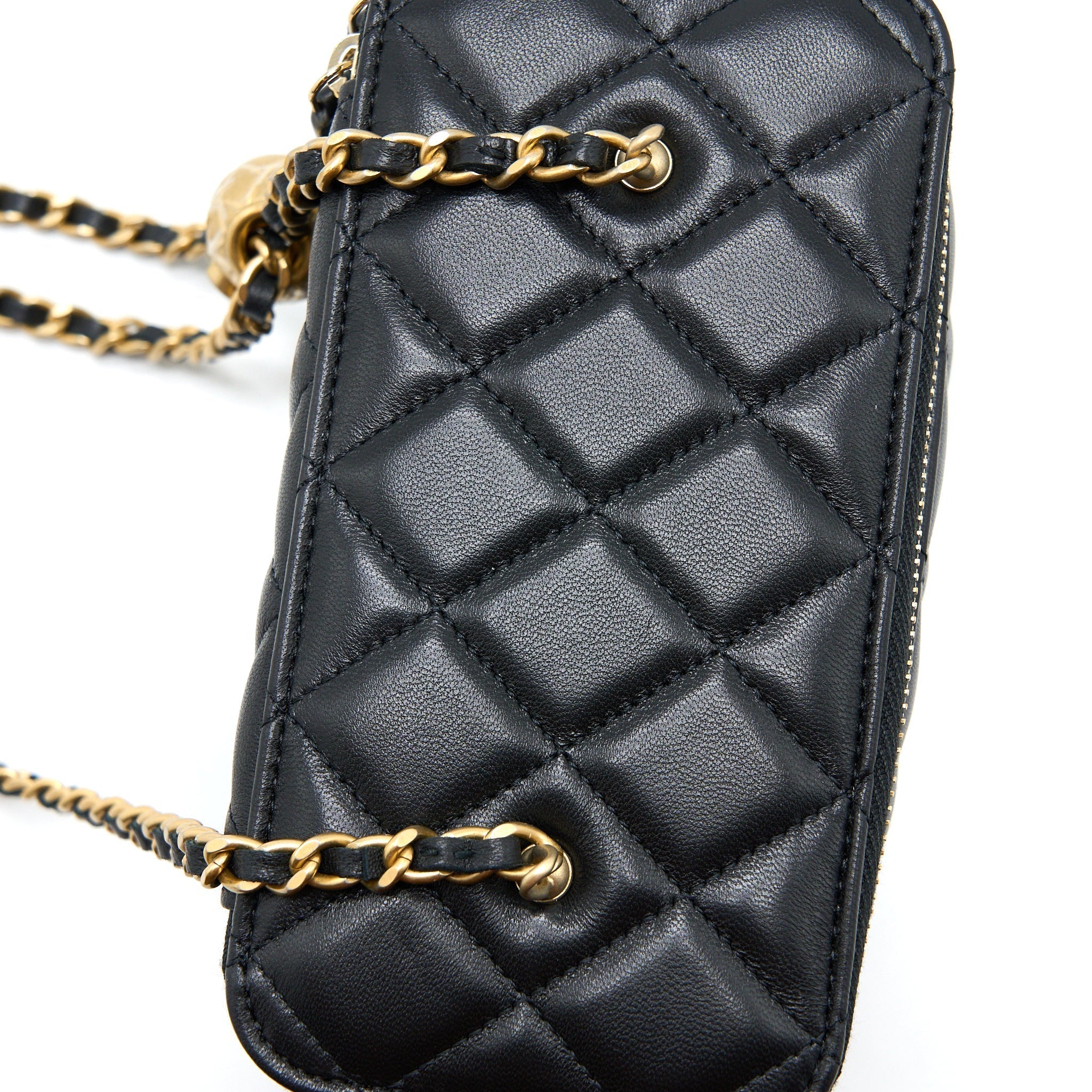 chanel-pearl-crush-long-vanity-lambskin-black-ghw-microchip