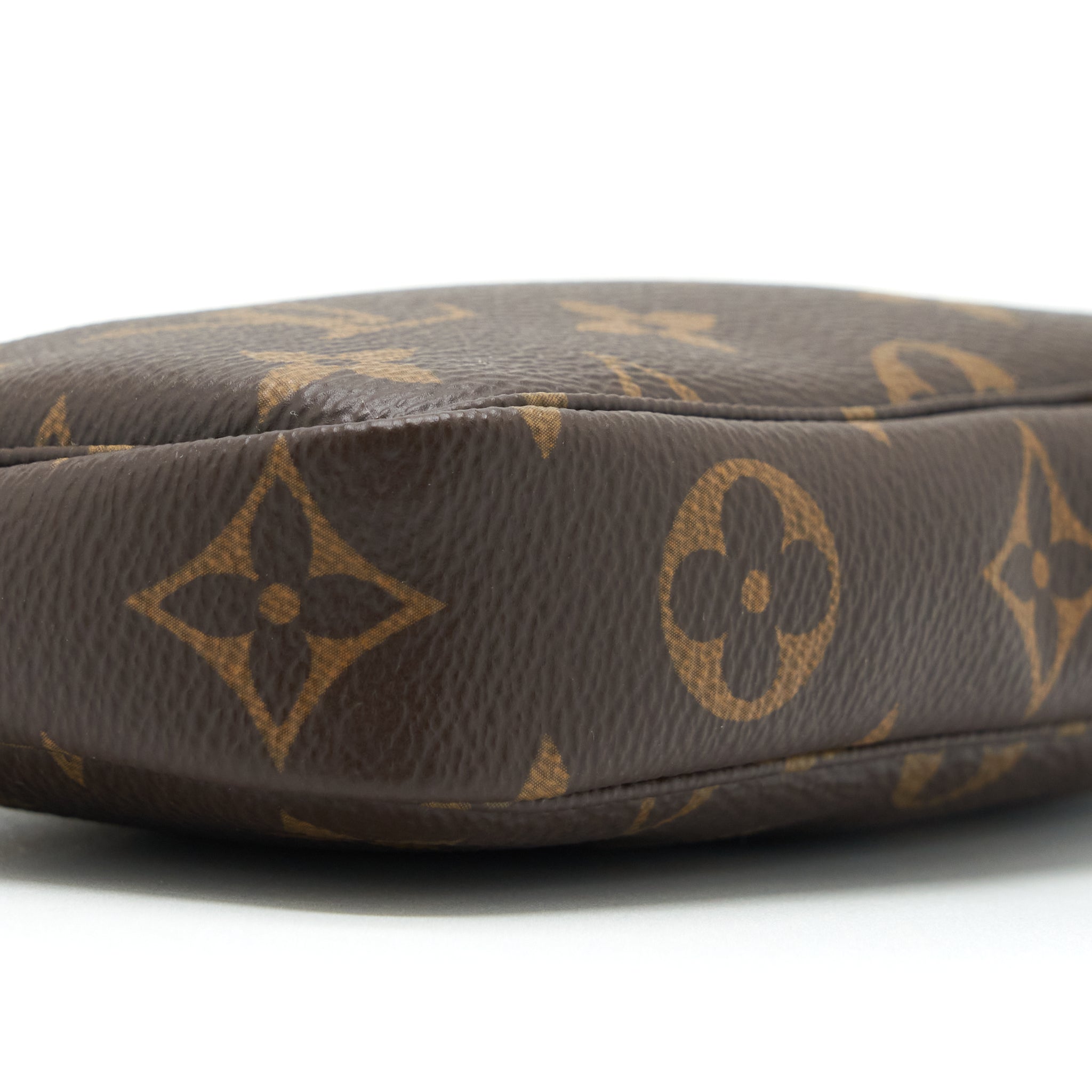louis-vuitton-mini-pochette-monogram-canvas-ghw-2