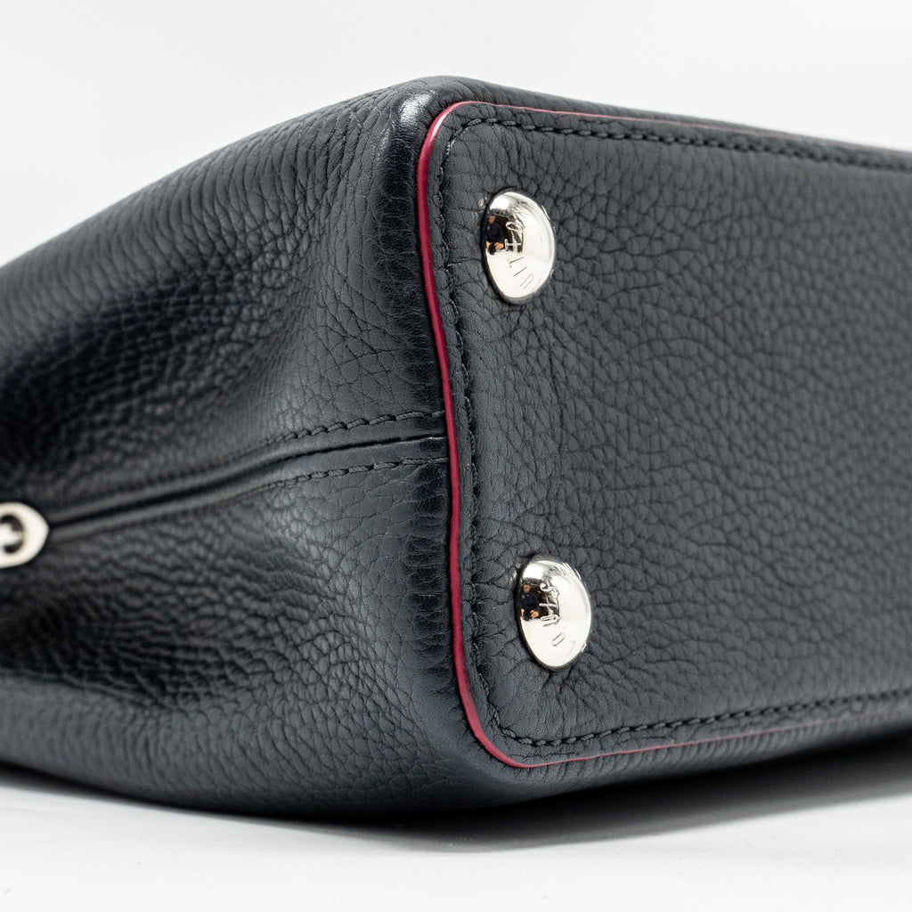 louis-vuitton-capucines-bb-taurillon-navy-shw