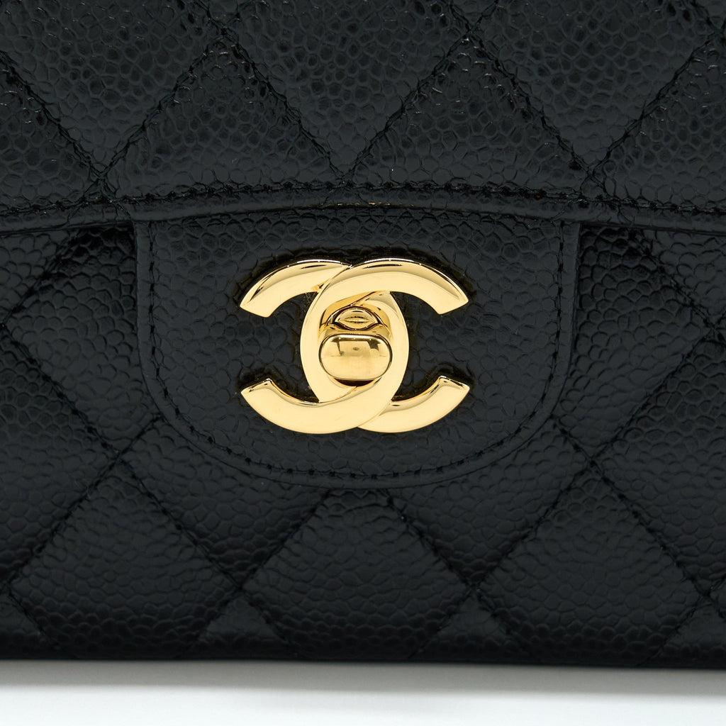 chanel-small-classic-flap-bag-caviar-black-ghwmicrochip