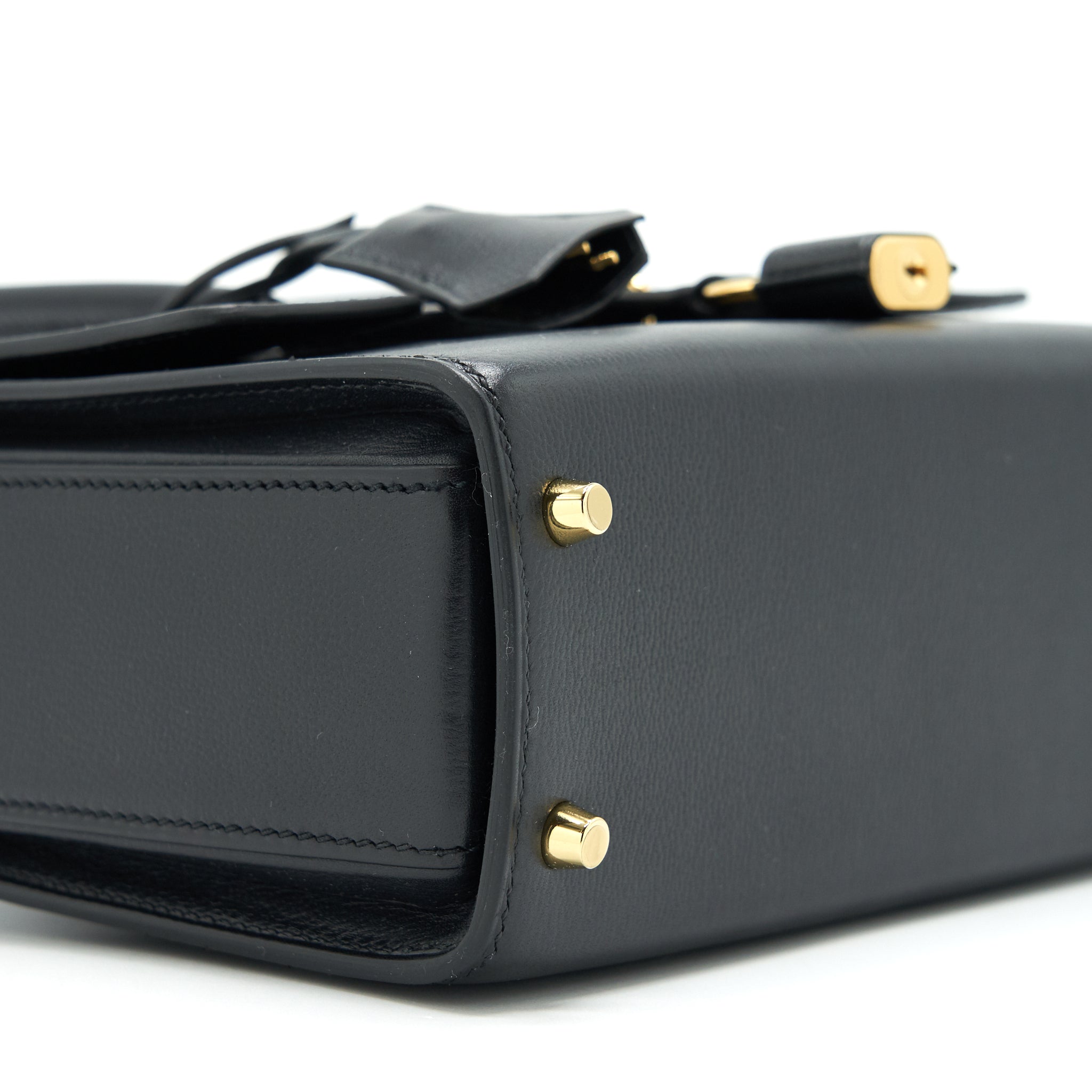 hermes-new-drag-22-bag-black-ghw-stamp-z-1