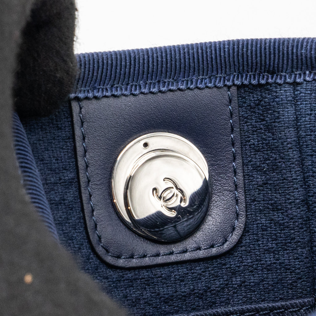 chanel-small-deauville-tote-bag-canvas-navy-shw-microchip