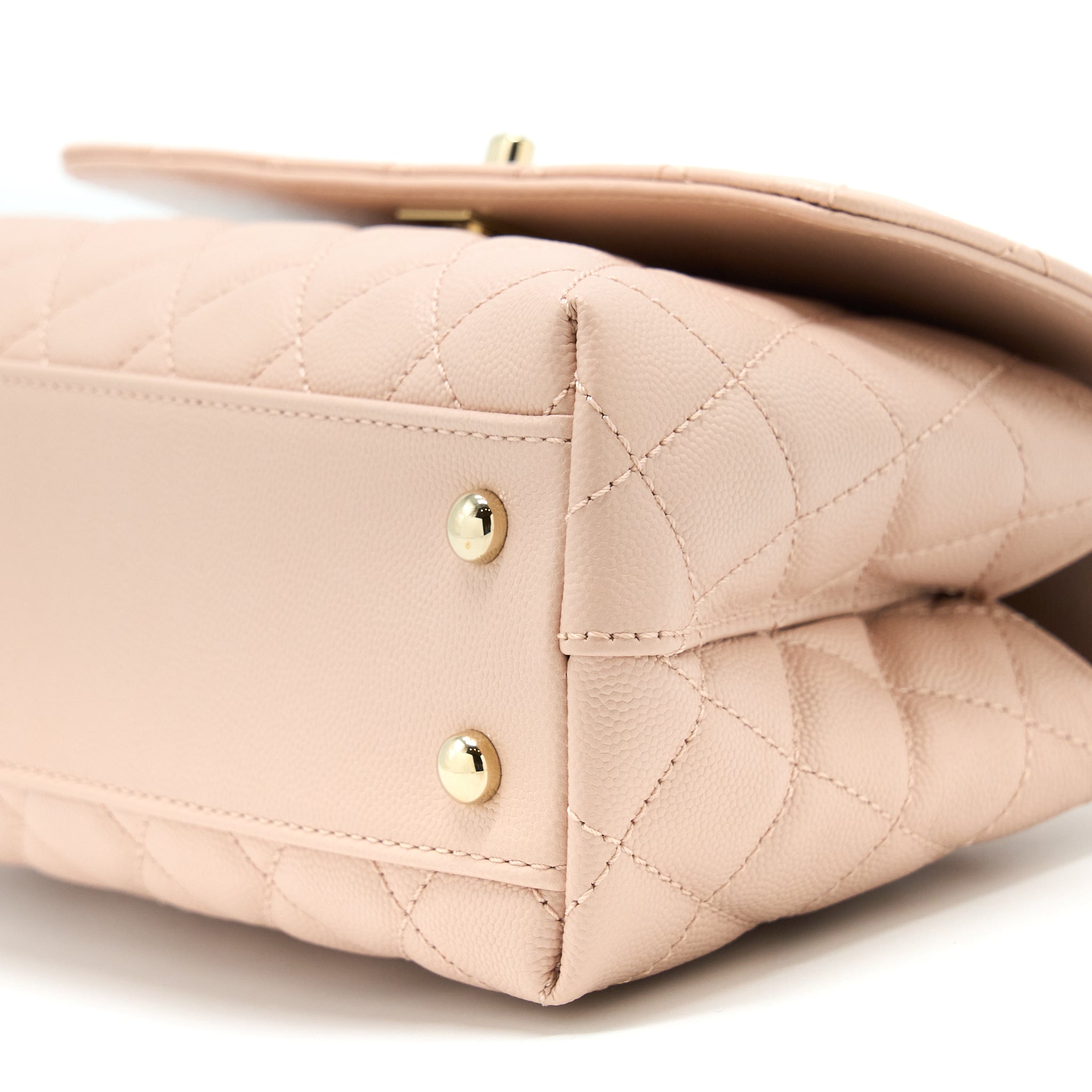 chanel-21a-small-coco-handle-caviar-nd022-rose-clair-light-pink-lghwmicrochip