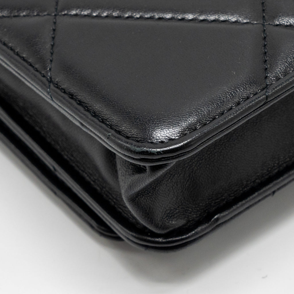 chanel-19-wallet-on-chain-lambskin-black-multicolour-hardware