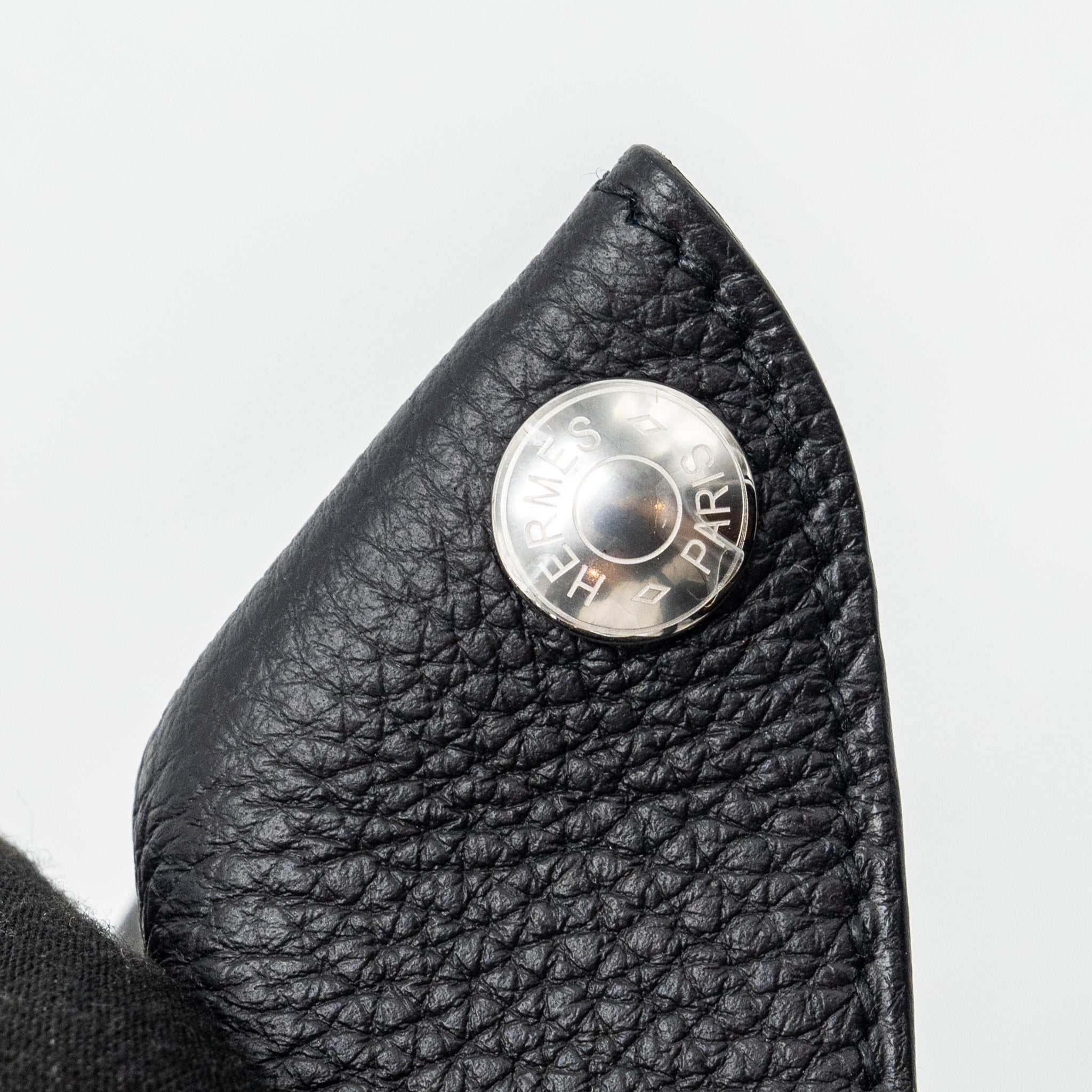 hermes-videpoches-togo-black-shw-stamp-b