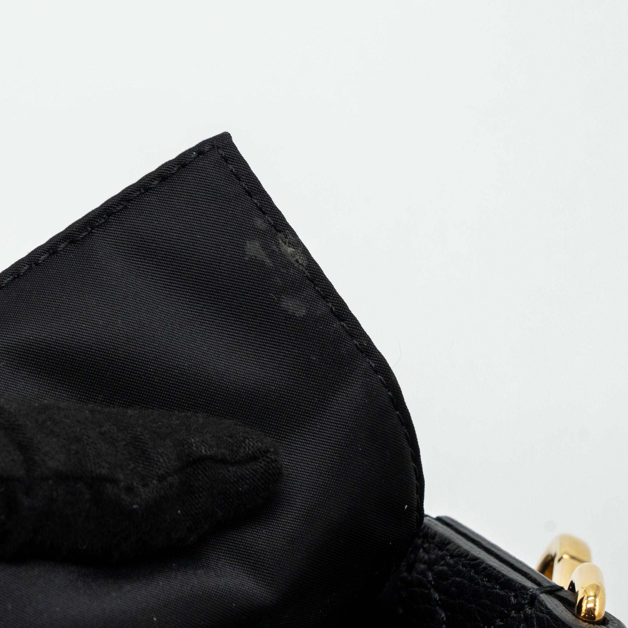 fendi-regular-baguette-nylon-black-ghw