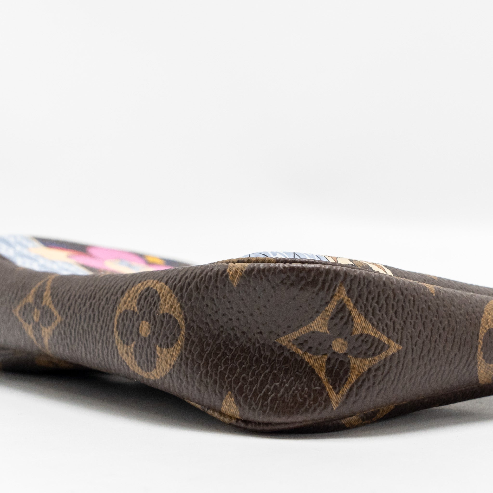 louis-vuitton-mini-pochette-accessories-vivienne-holiday-limited-monogram-canvas-ghw