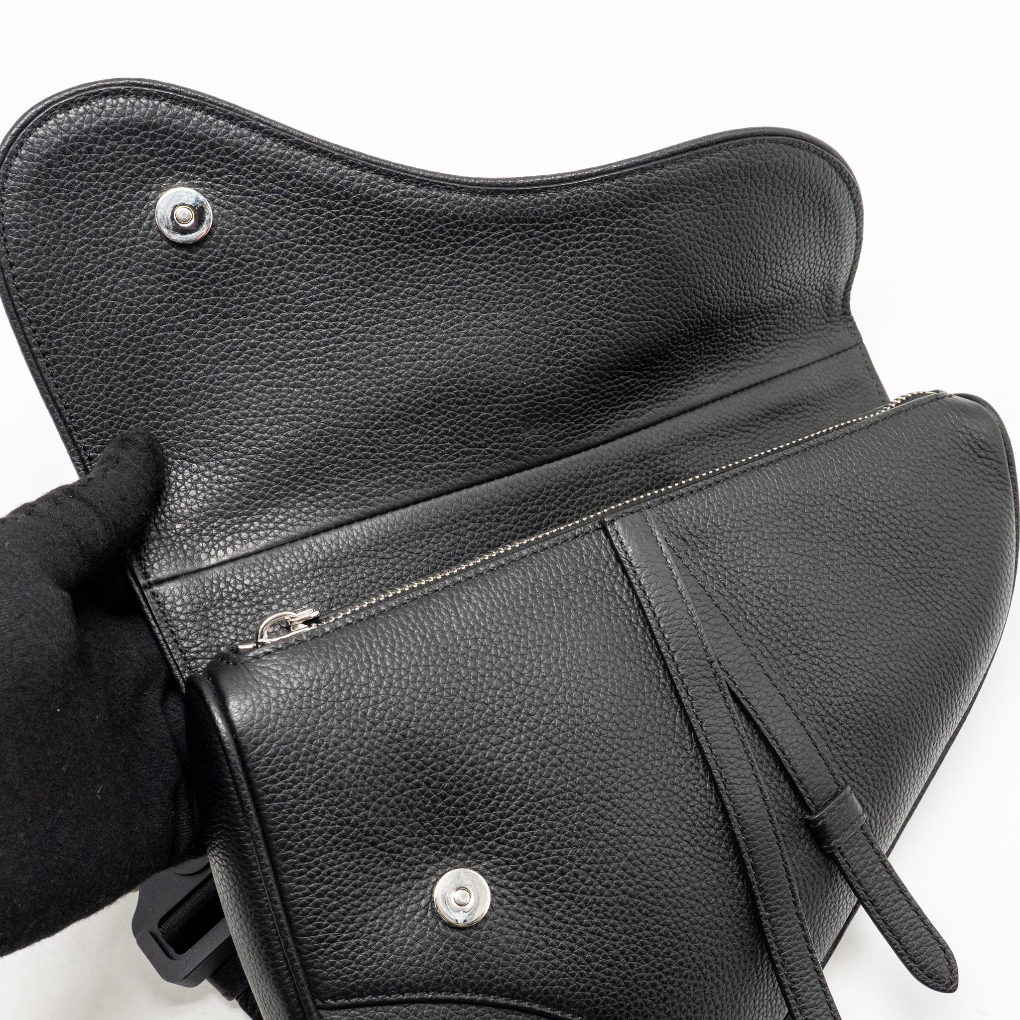 dior-homme-saddle-bag-calfskin-black-shw