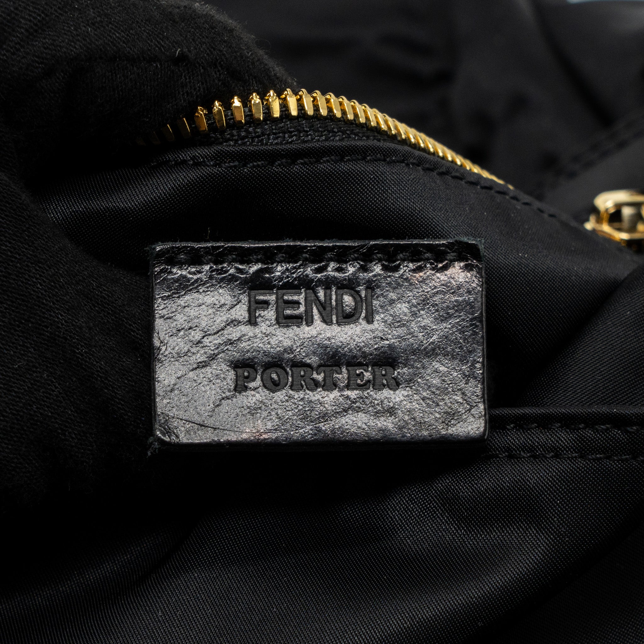 fendi-regular-baguette-nylon-black-ghw