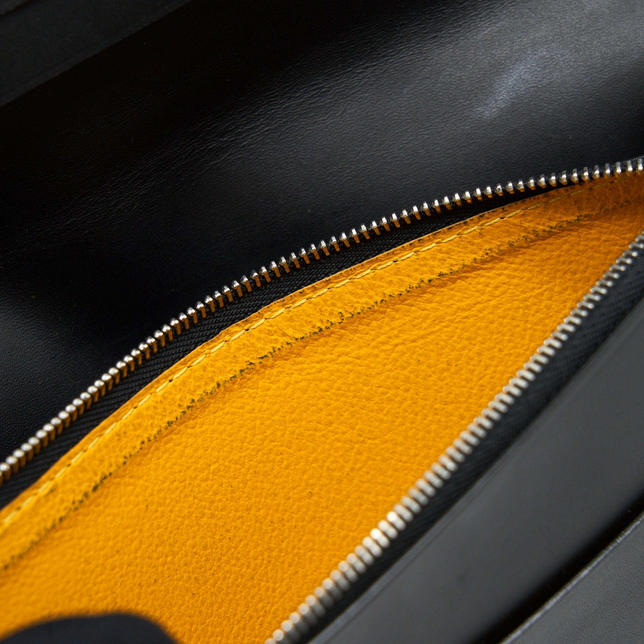 goyard-richelieu-wallet-goyardine-in-black-canvas