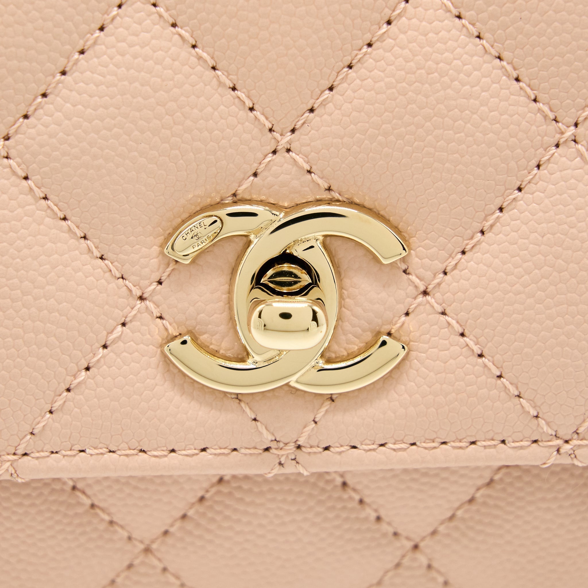 chanel-21a-small-coco-handle-caviar-nd022-rose-clair-light-pink-lghwmicrochip