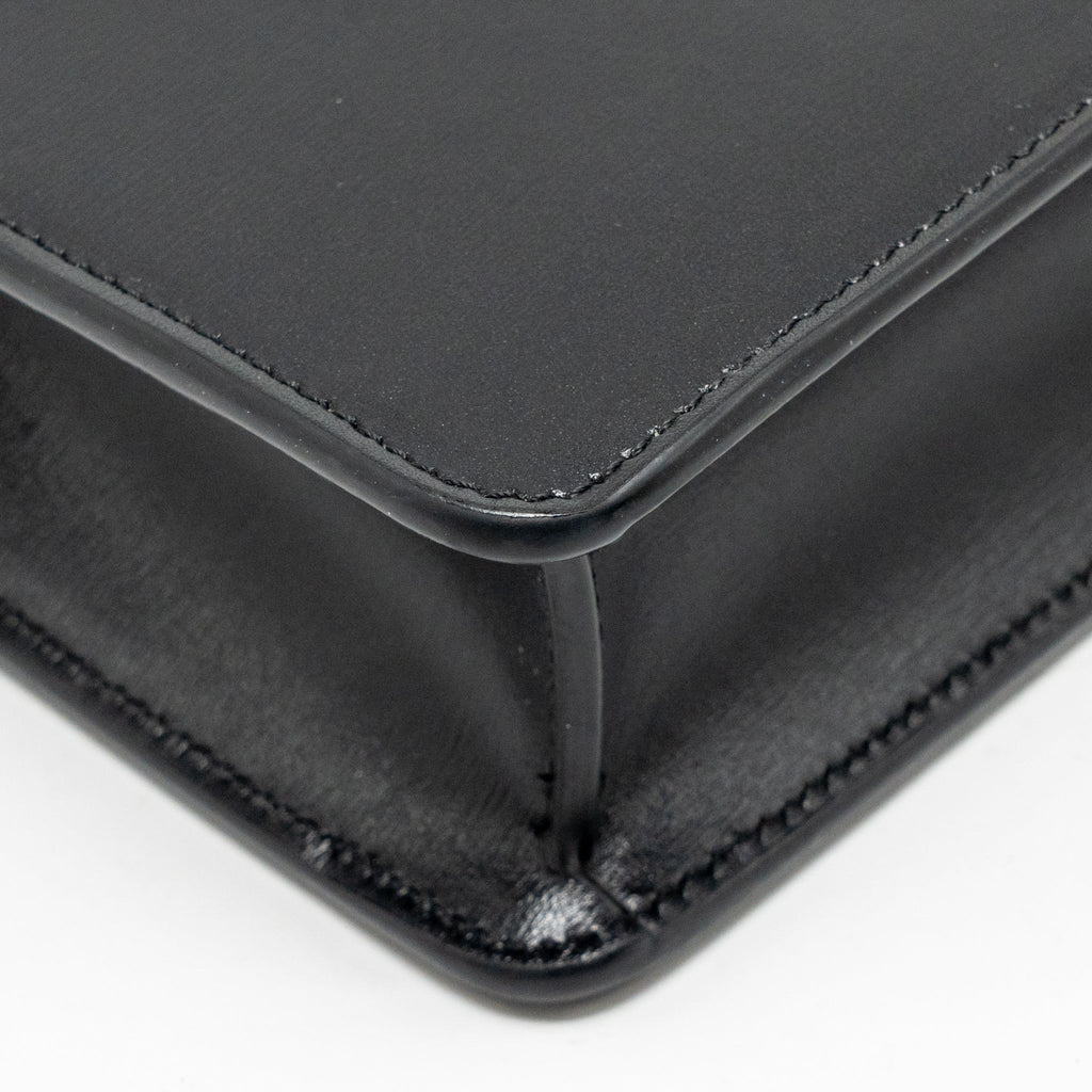 celine-wallet-on-chain-margo-shiny-calfskin-black-ghw