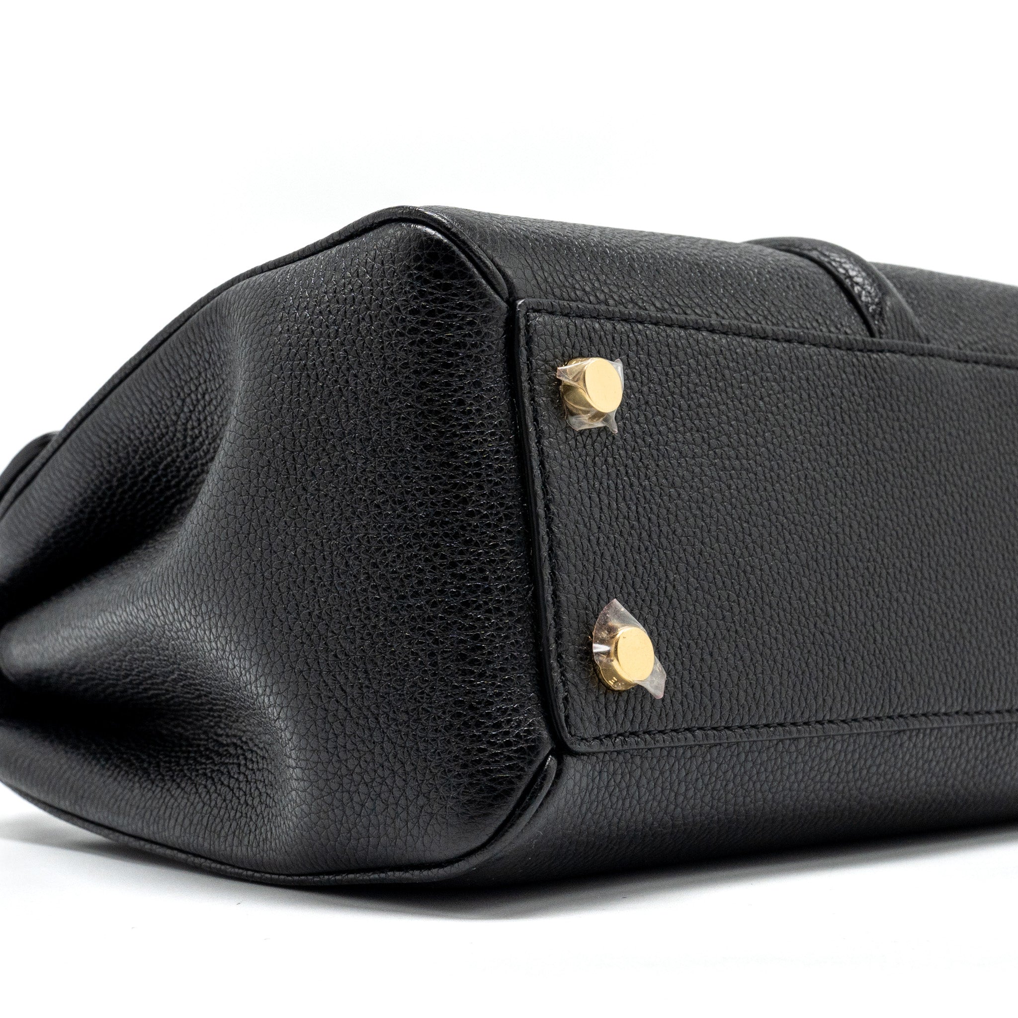 celine-small-16-bag-grained-calfskin-black-ghw