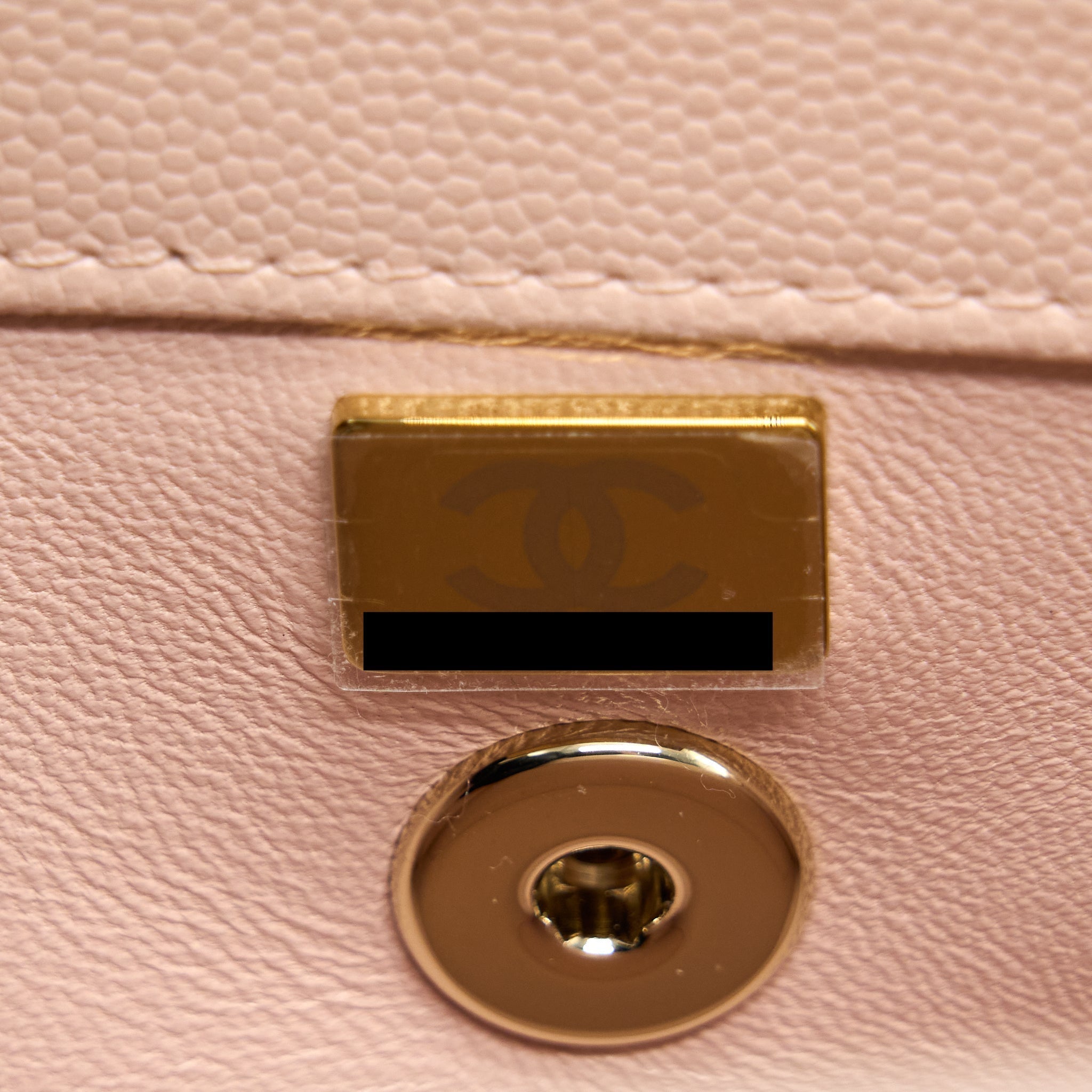 chanel-21a-small-coco-handle-caviar-nd022-rose-clair-light-pink-lghwmicrochip