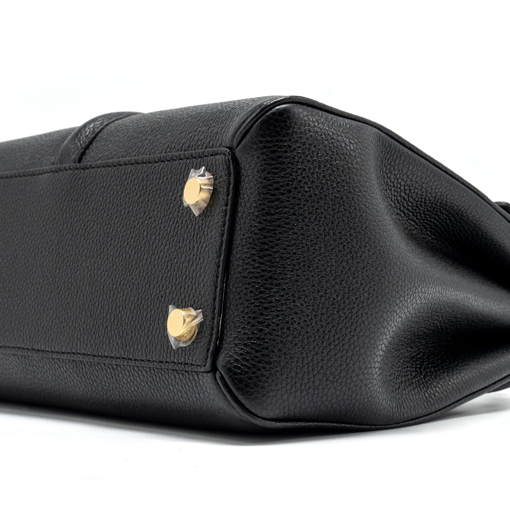 celine-small-16-bag-grained-calfskin-black-ghw