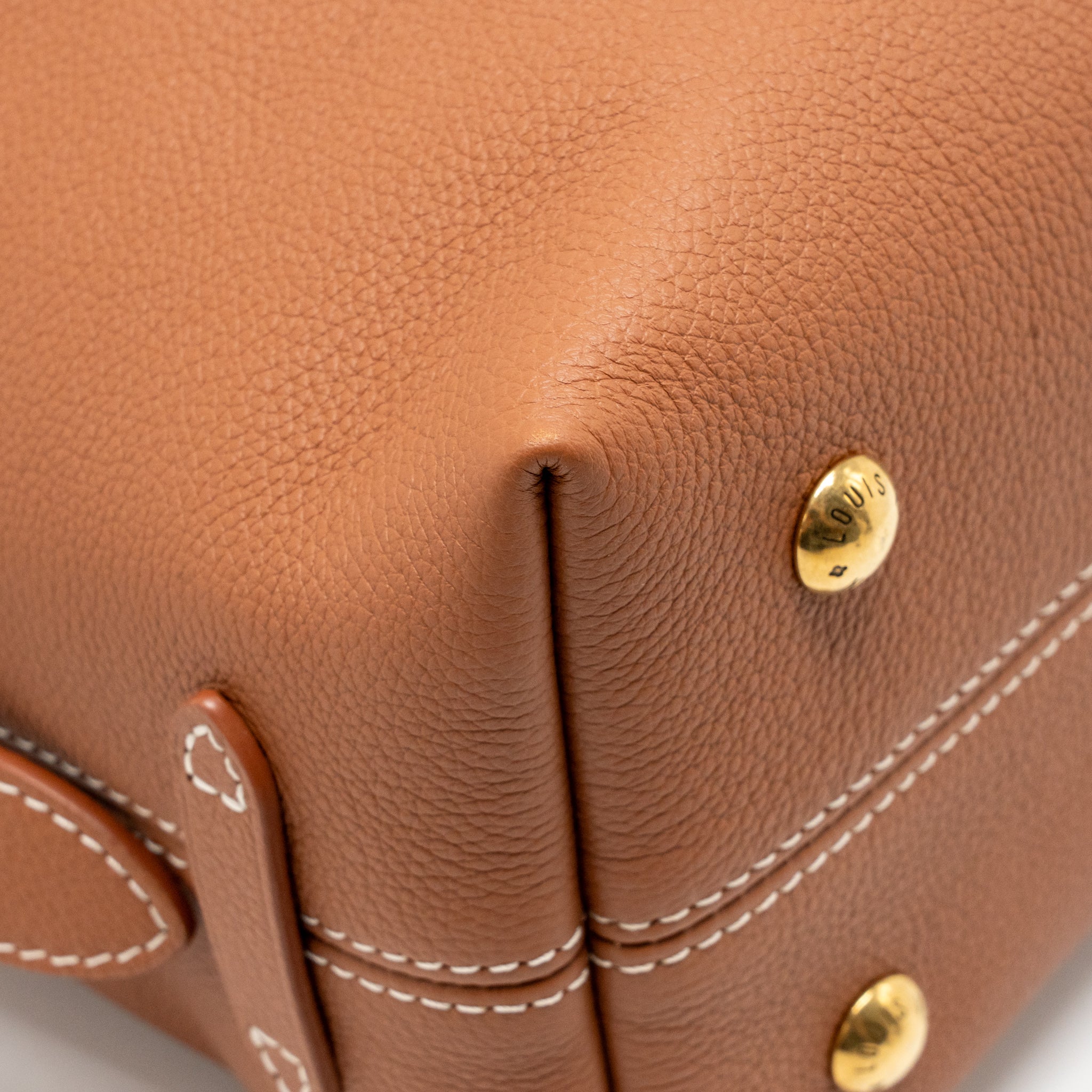 louis-vuitton-low-key-hobo-pm-smooth-calfskin-cognac-ghw