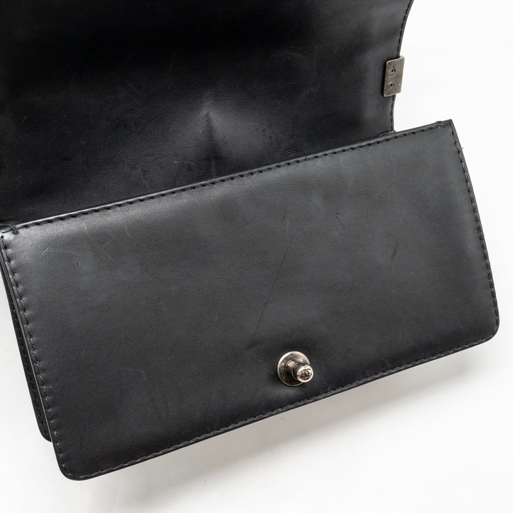 chanel-boy-black-1