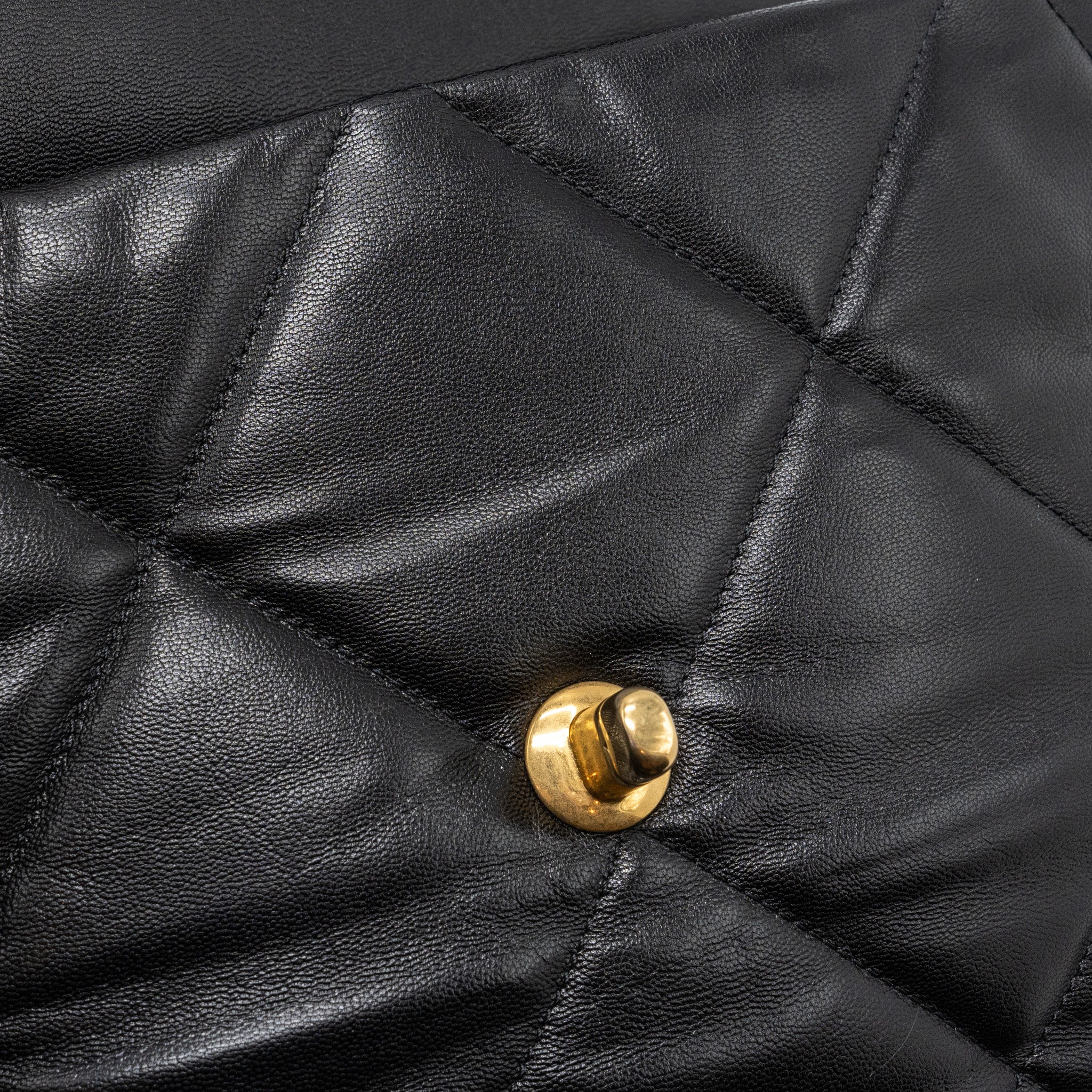 chanel-medium-19-bag-goatskin-black-multicolour-hardware-3