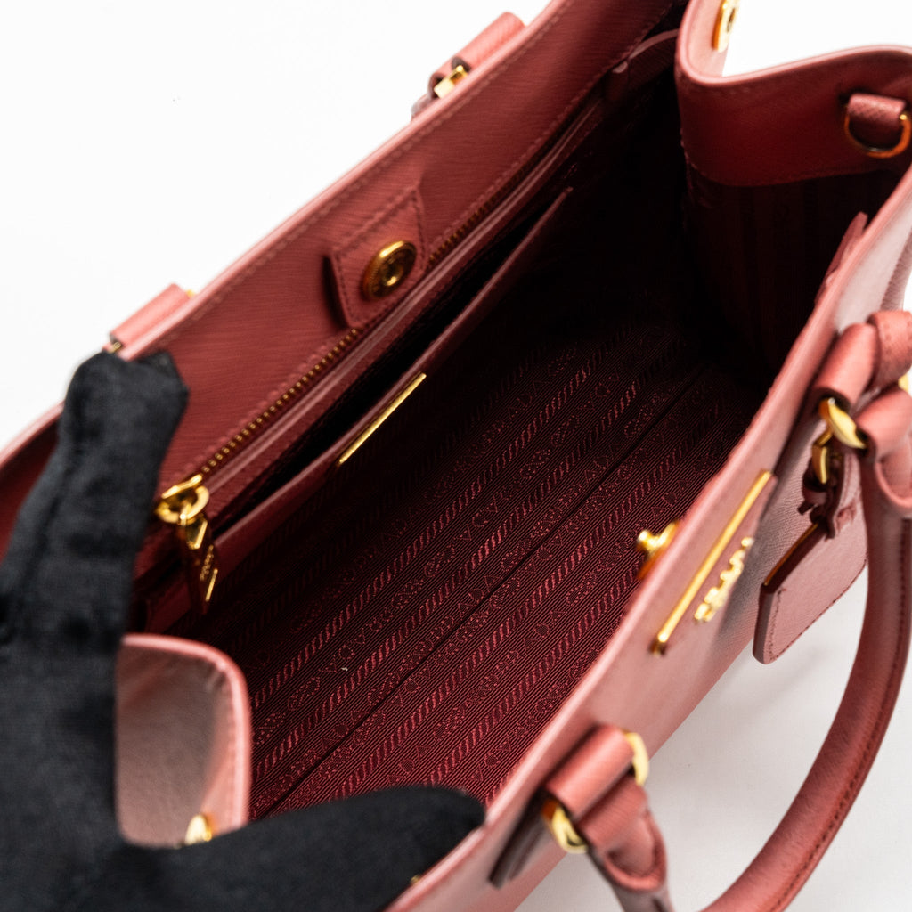 prada-top-handle-small-tote-bag-saffiano-calfskin-pink-ghw