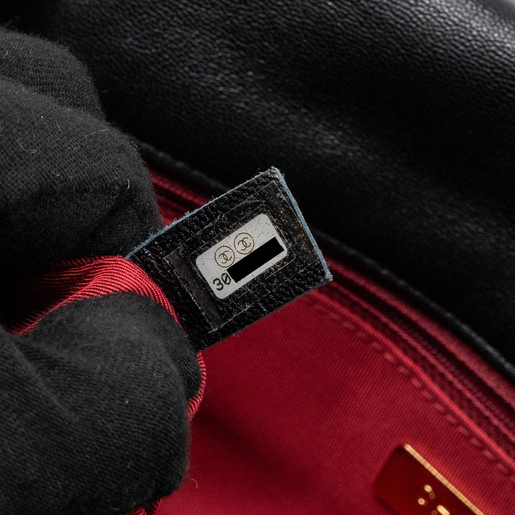 chanel-medium-19-bag-goatskin-black-multicolour-hardware-3