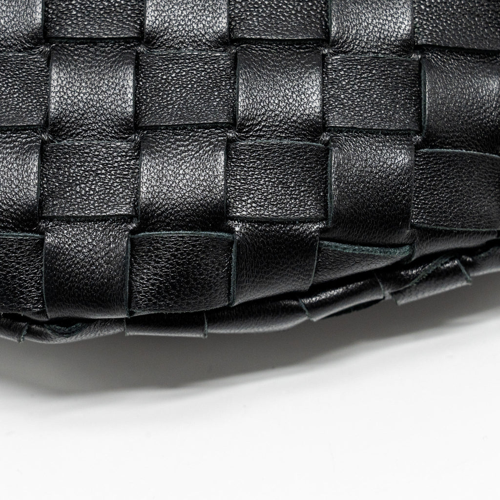 bottega-veneta-medium-turn-pouch-lambskin-black-ghw