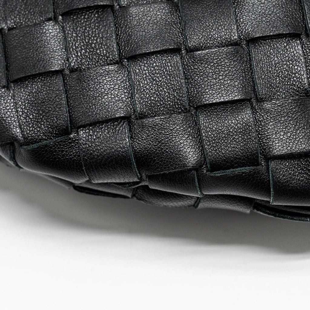 bottega-veneta-medium-turn-pouch-lambskin-black-ghw