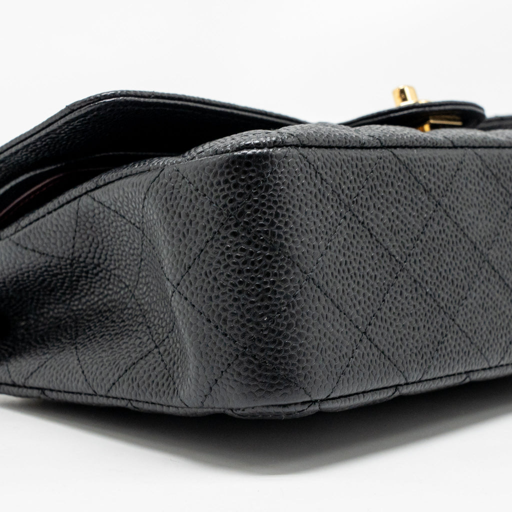 chanel-medium-classic-double-flap-bag-caviar-black-ghw-37