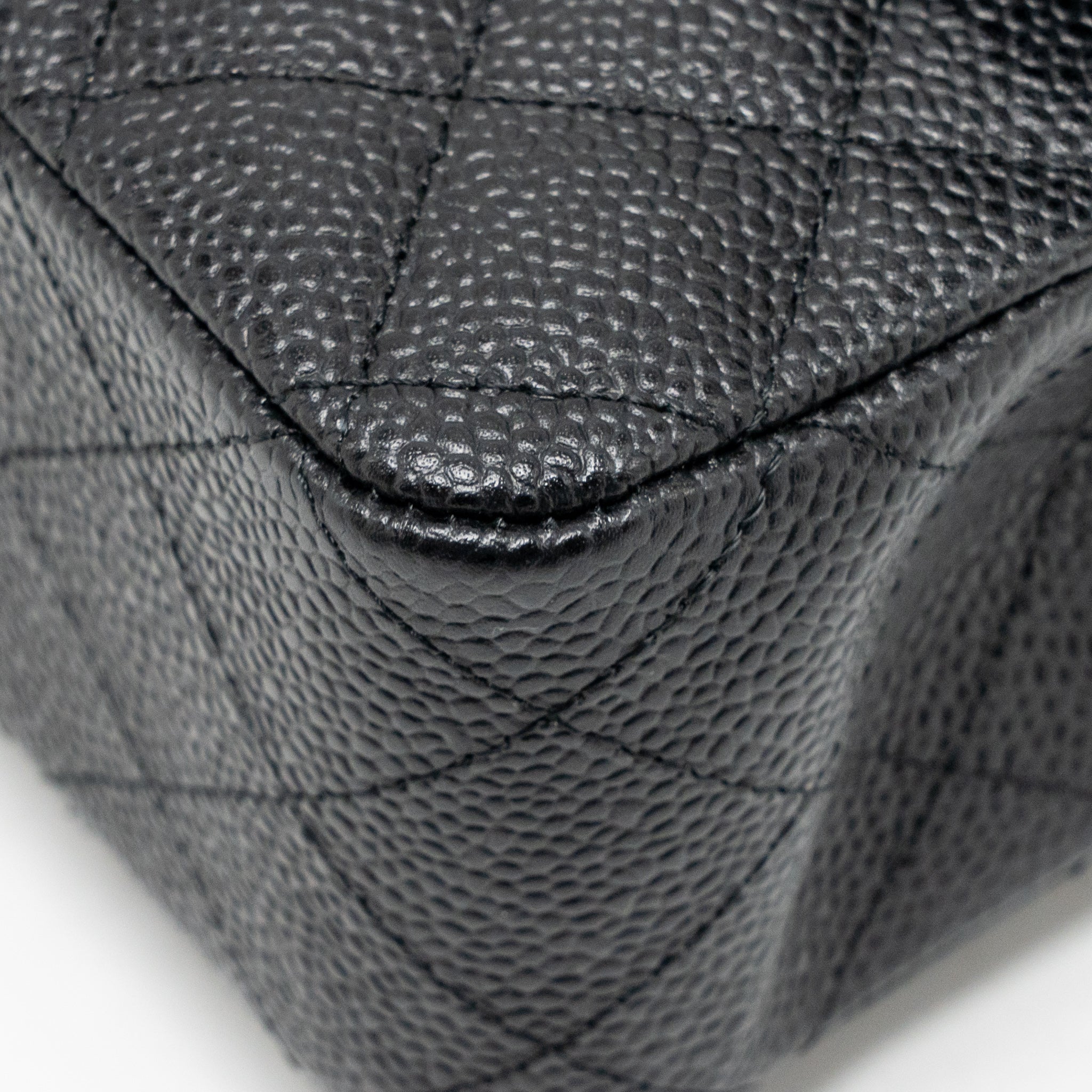 chanel-medium-classic-double-flap-bag-caviar-black-ghw-37