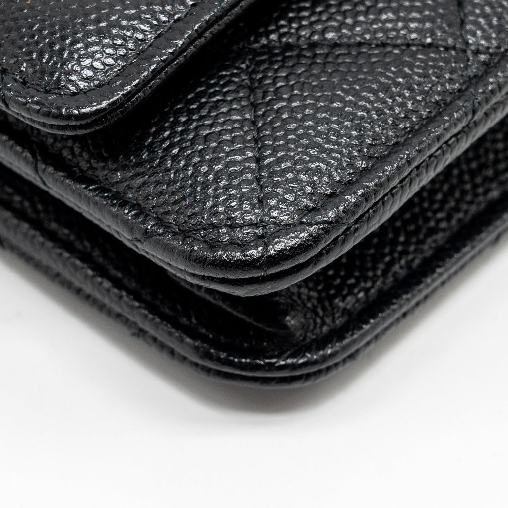 chanel-detailed-cc-logo-wallet-on-chain-caviar-black-ghw-microchip