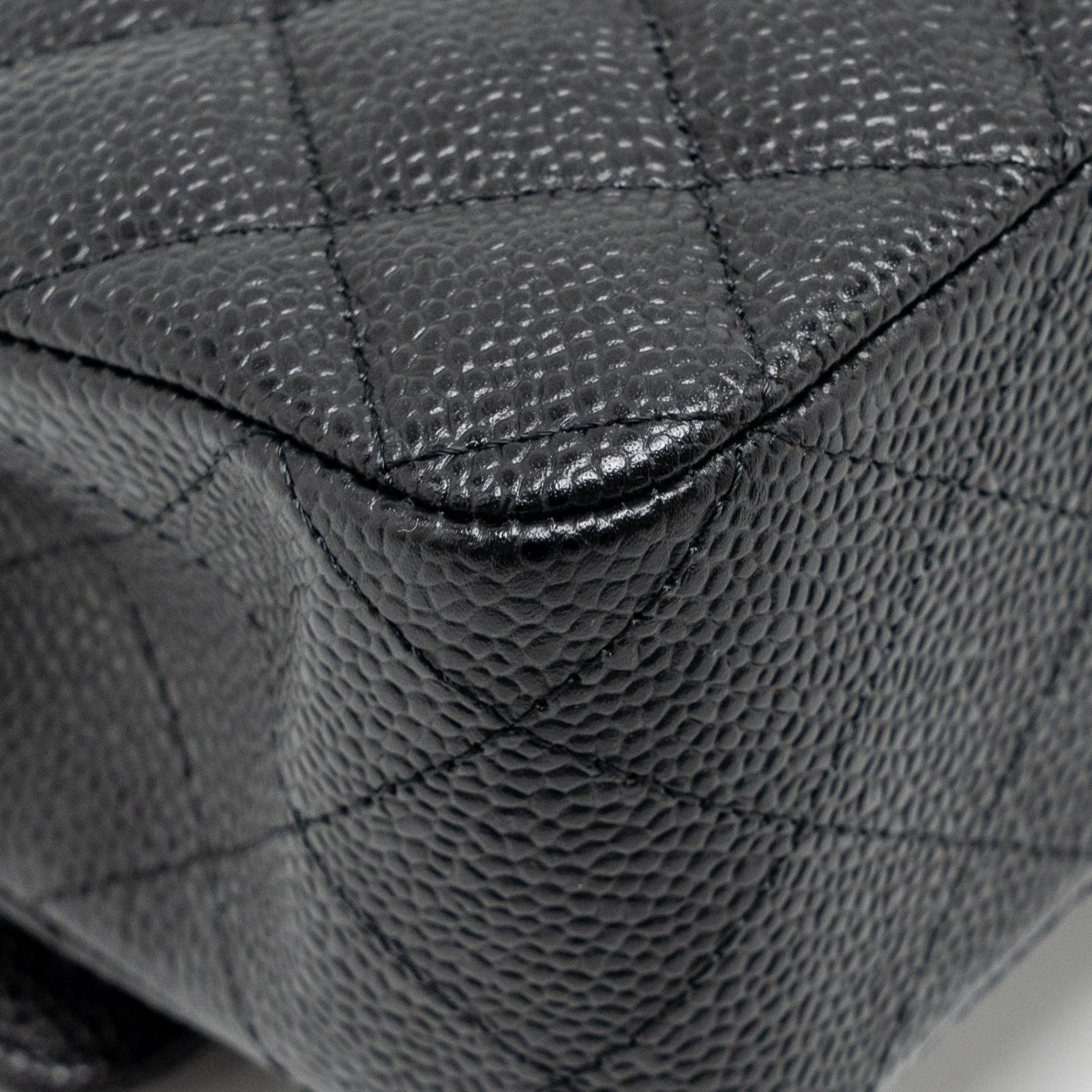 chanel-medium-classic-double-flap-bag-caviar-black-ghw-37